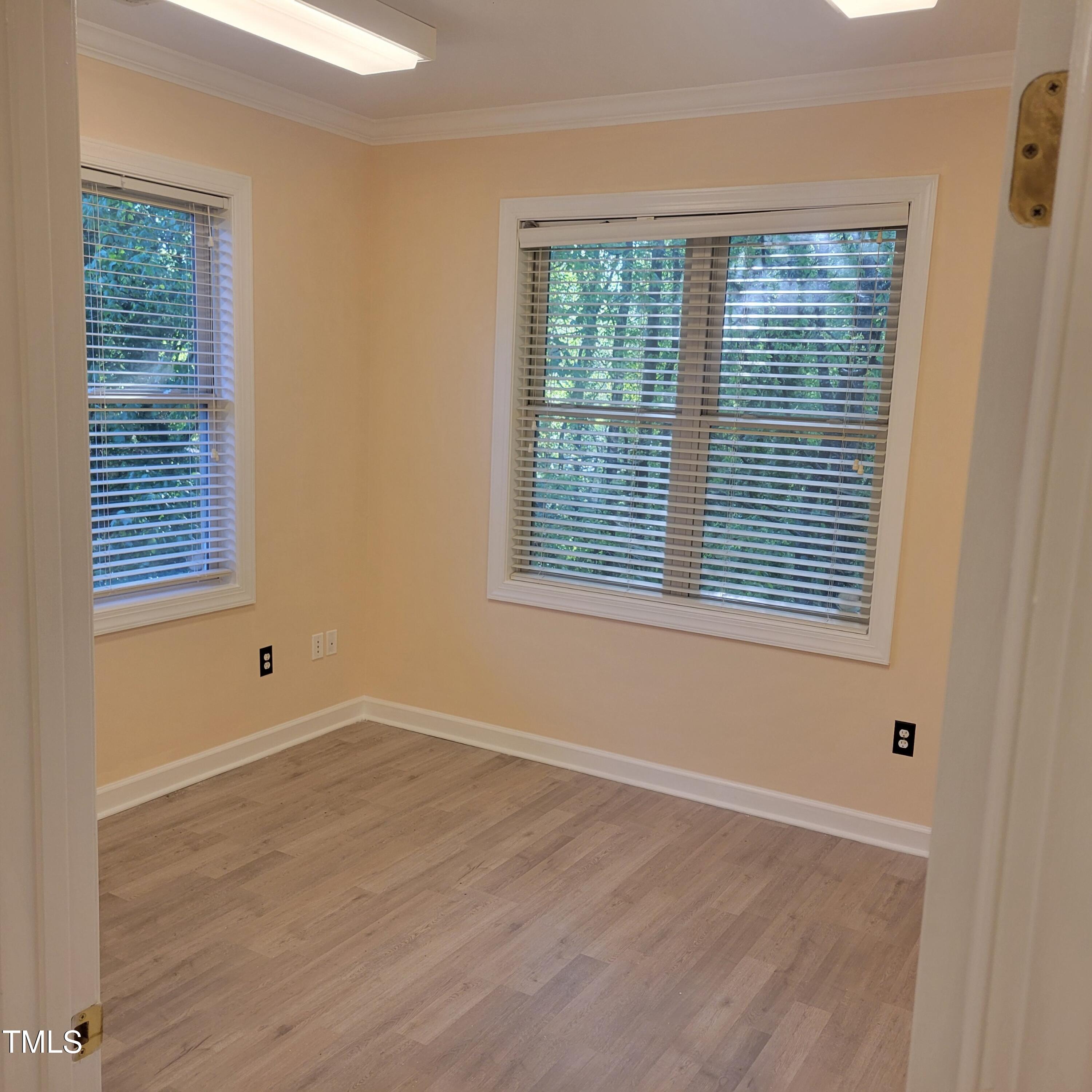 5640 Six Forks Road 202 Property Photo 8