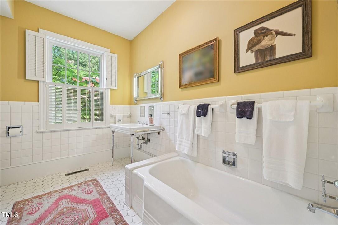 1004 E Willowbrook Drive Property Photo 23