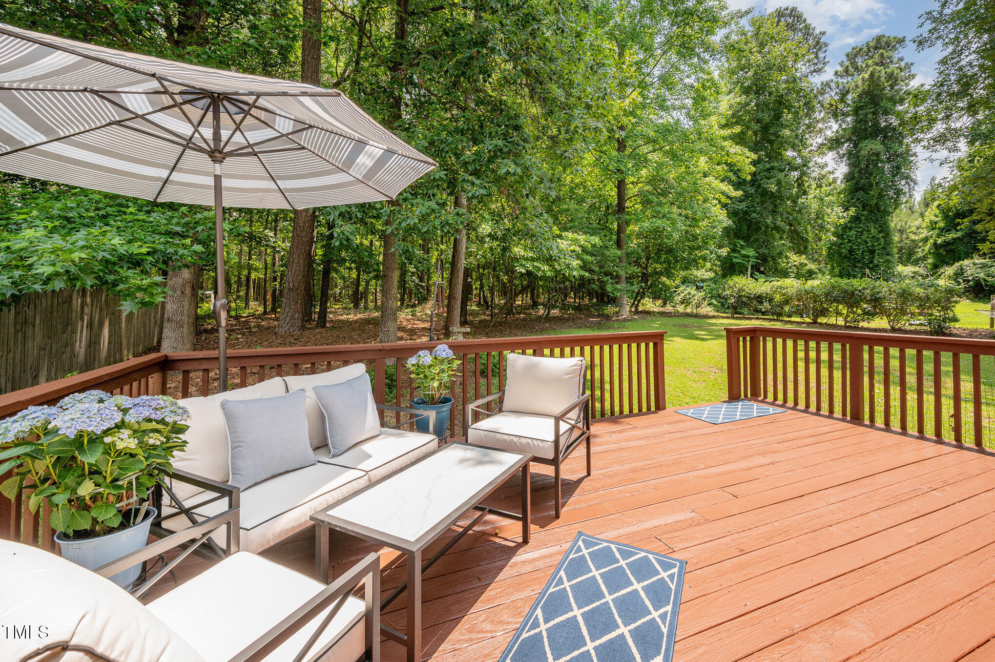 1230 Golden Bluff Lane Property Photo 9