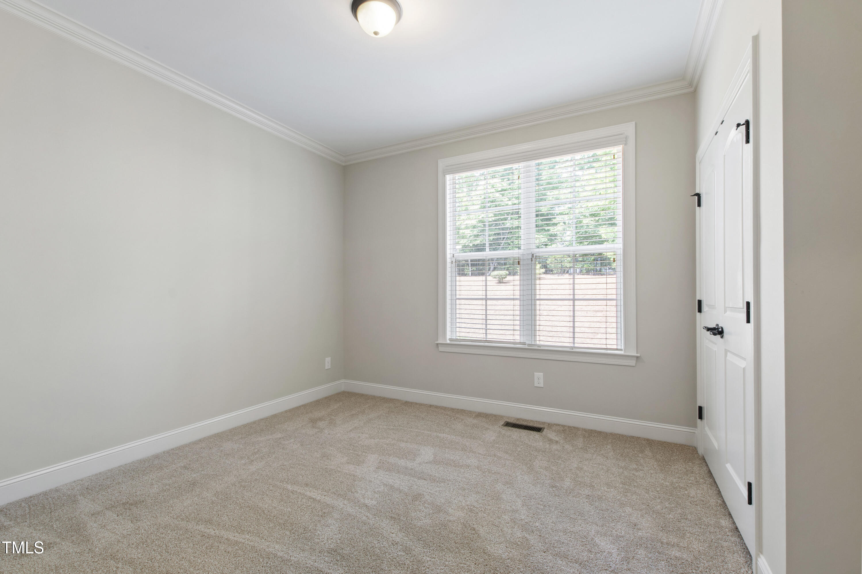 2661 Silver Bend Drive Property Photo 30