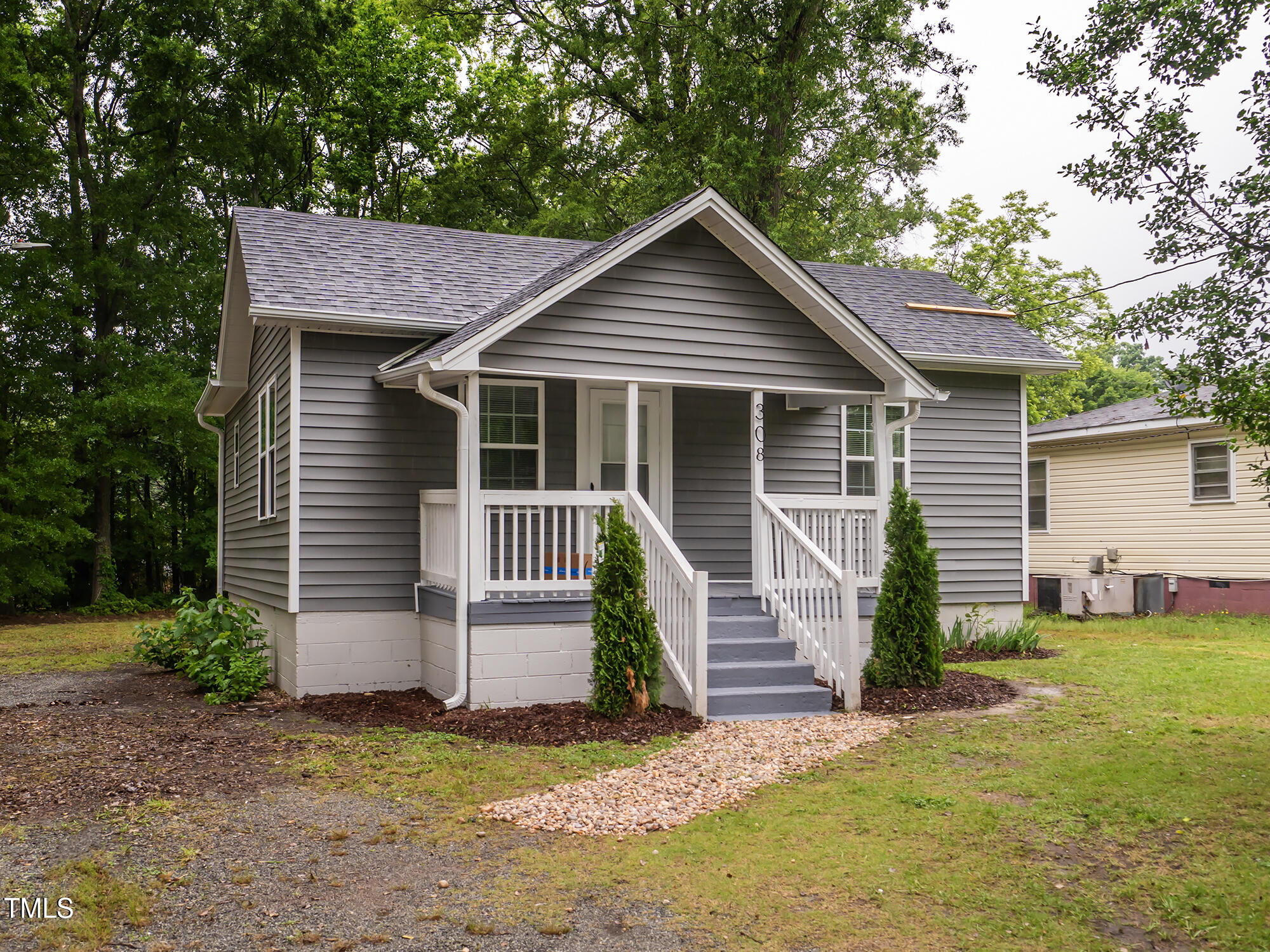 308 Caswell Street Property Photo 1