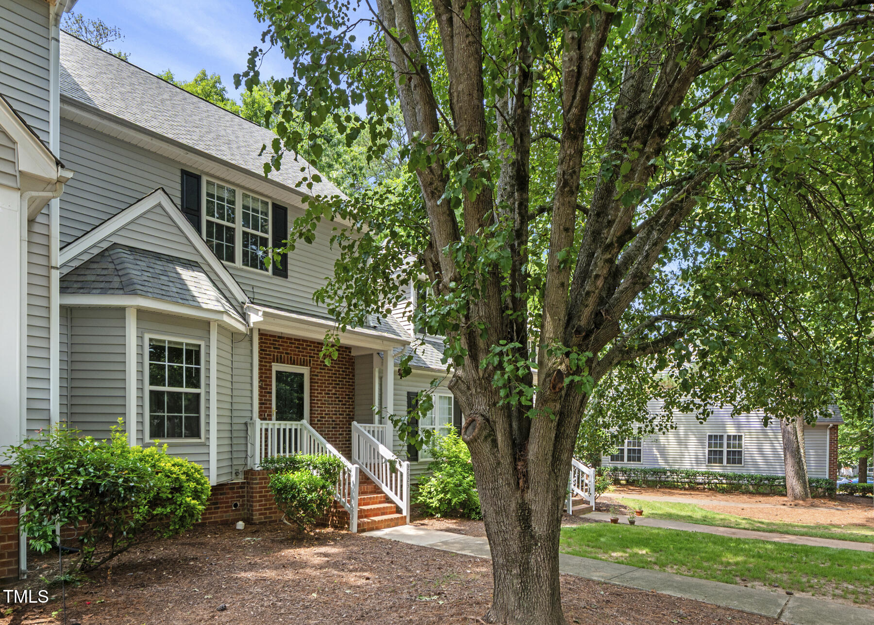 2623 Broad Oaks Place
