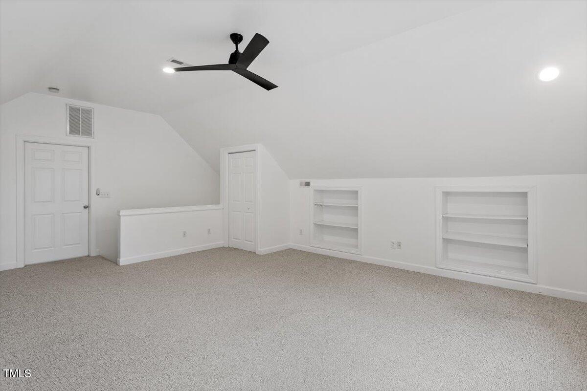9425 Brimstone Lane Property Photo 32