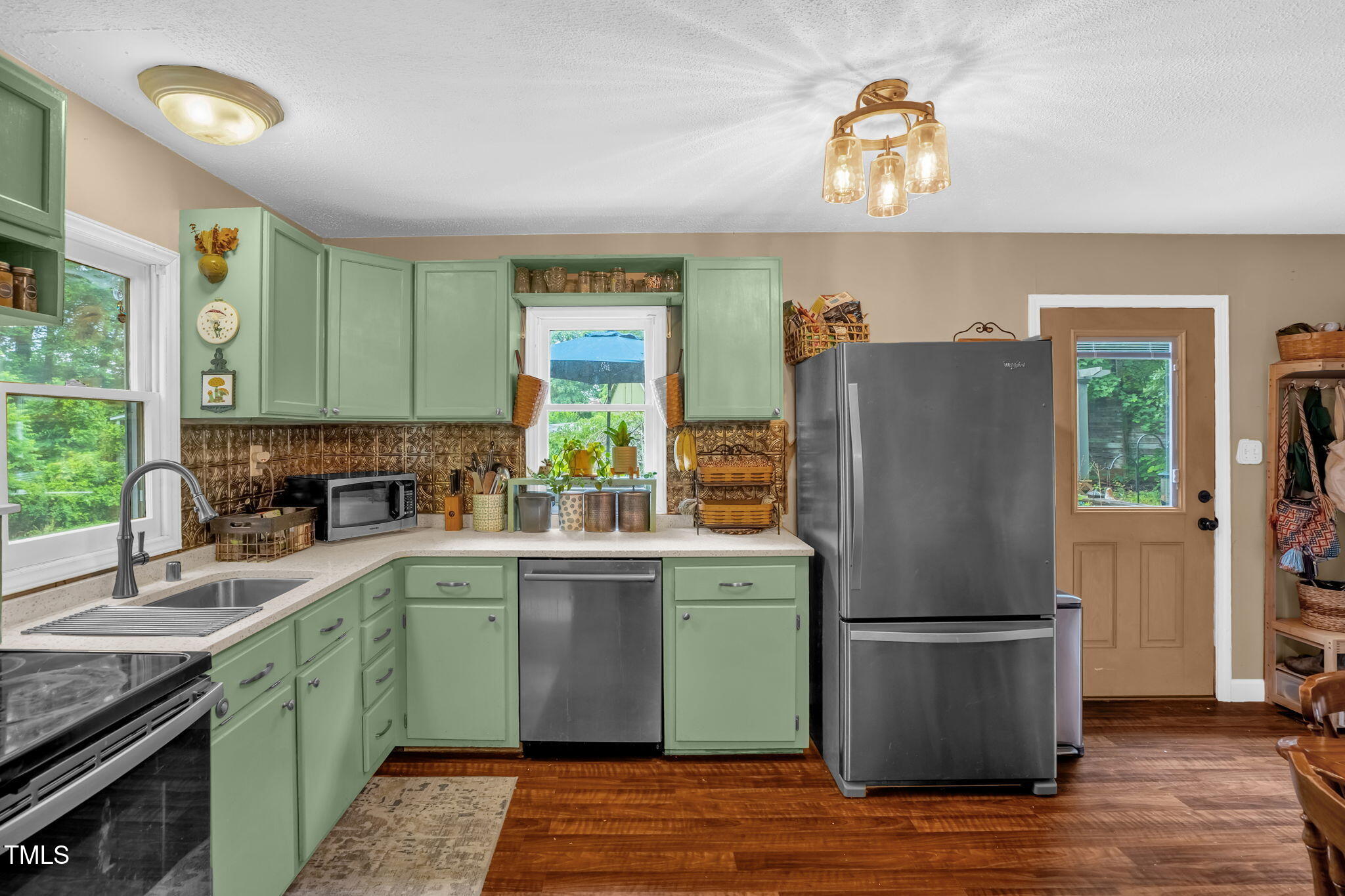 1869 Brevard Road Property Photo 3