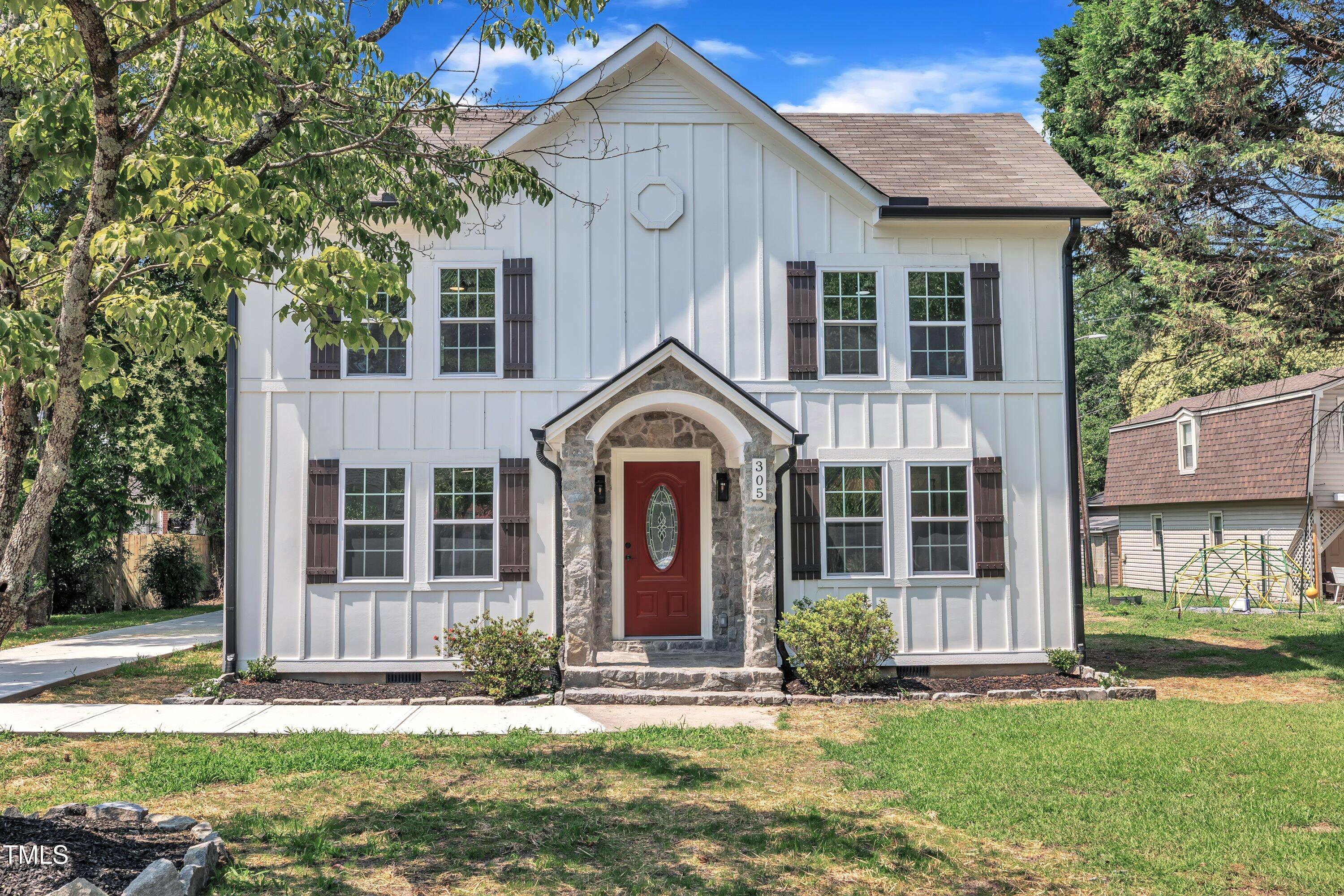 305 W Canary Street Property Image