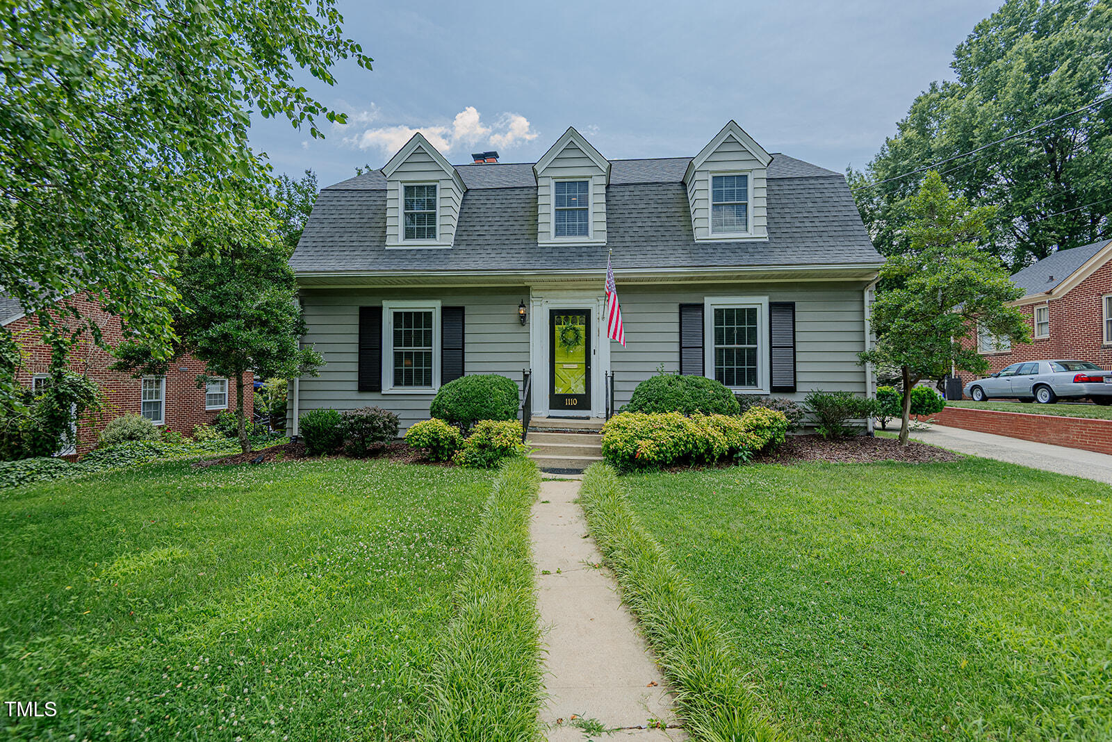 1110 Edgewood Avenue Property Photo 1