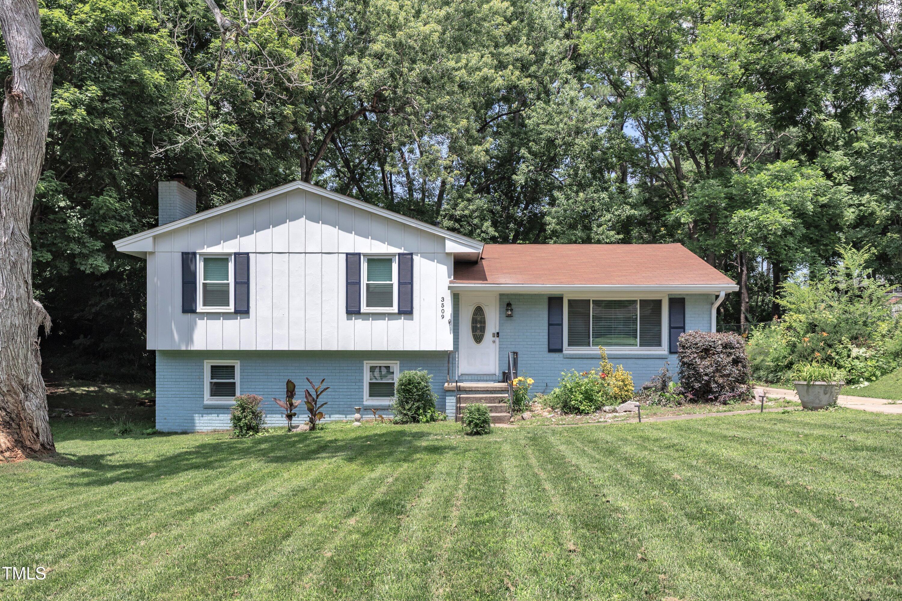 3509 Crofton Court Property Photo
