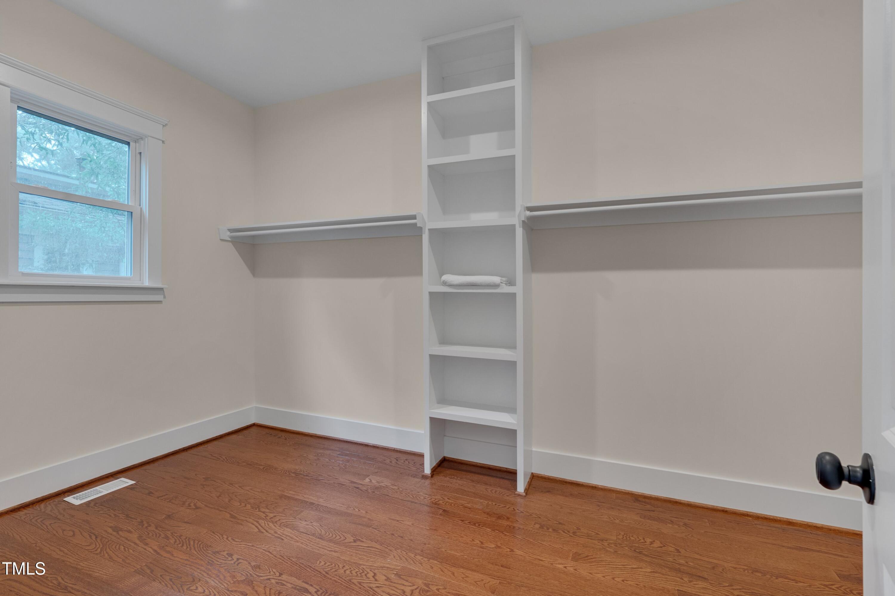 924 W Trinity Avenue Property Photo 21