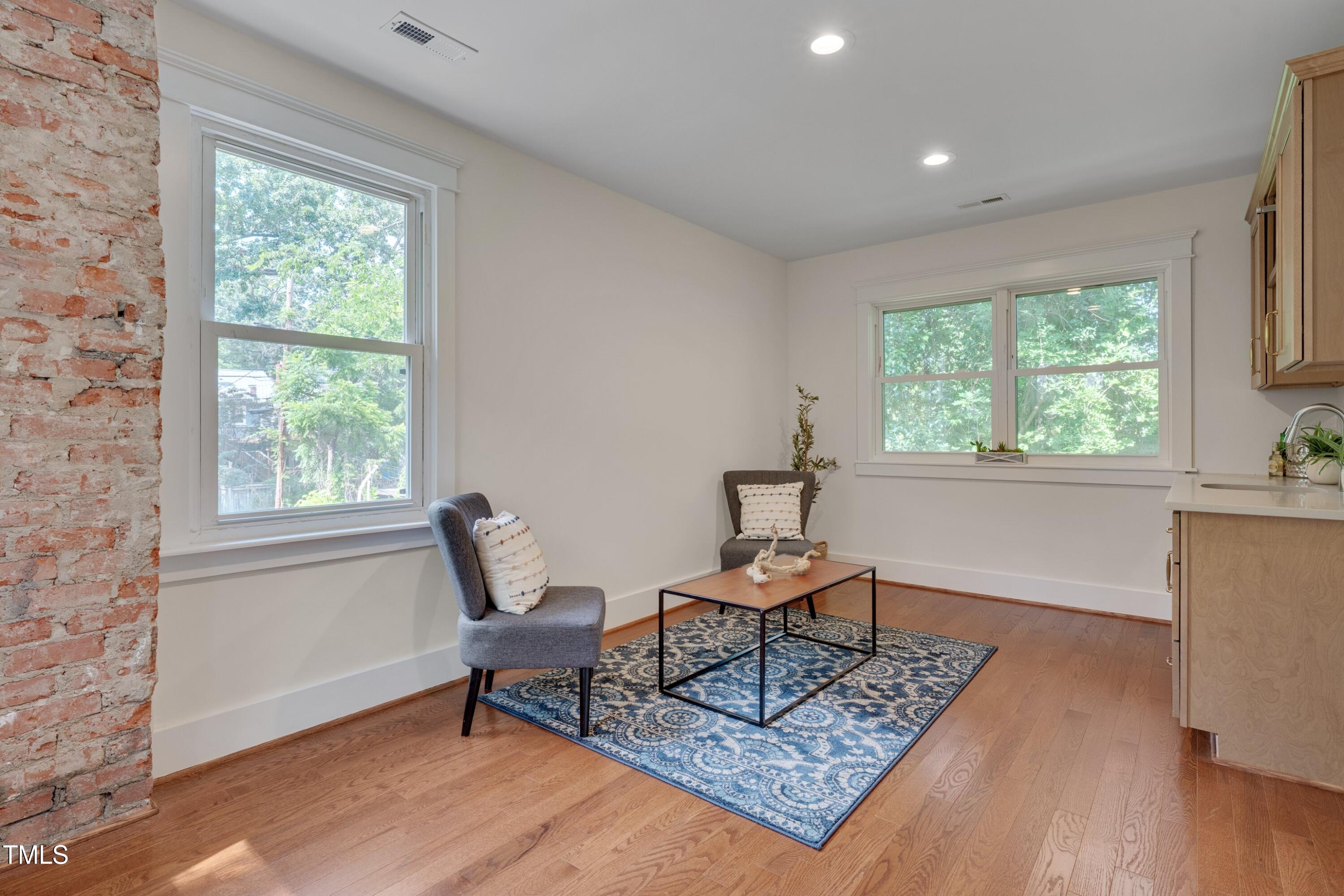 924 W Trinity Avenue Property Photo 24
