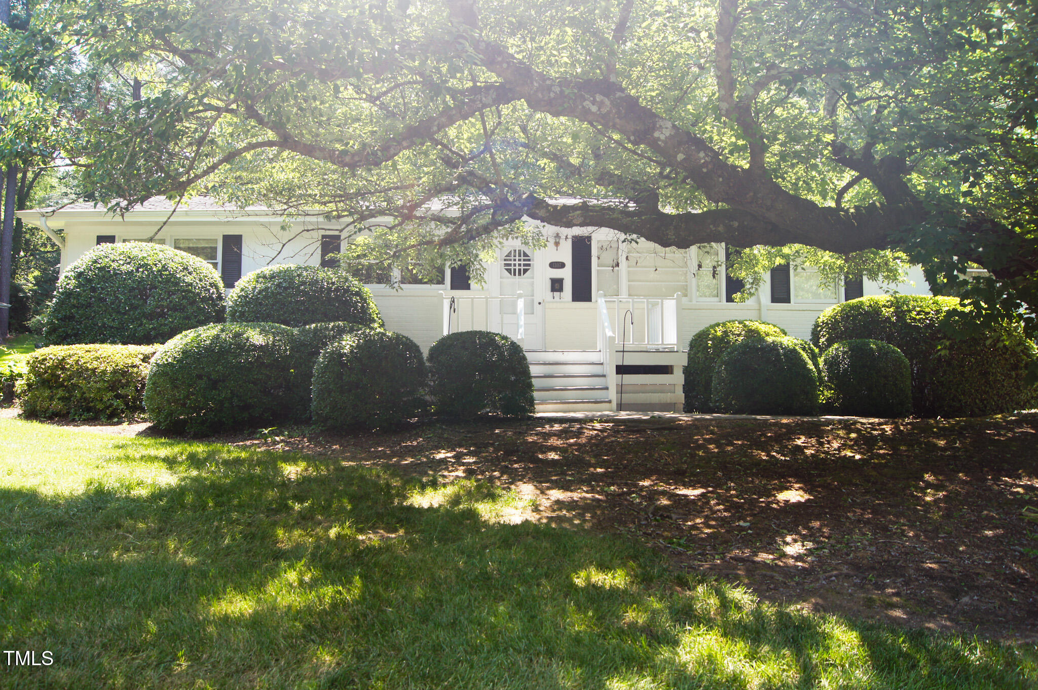 1307 Sycamore Drive Property Photo 1