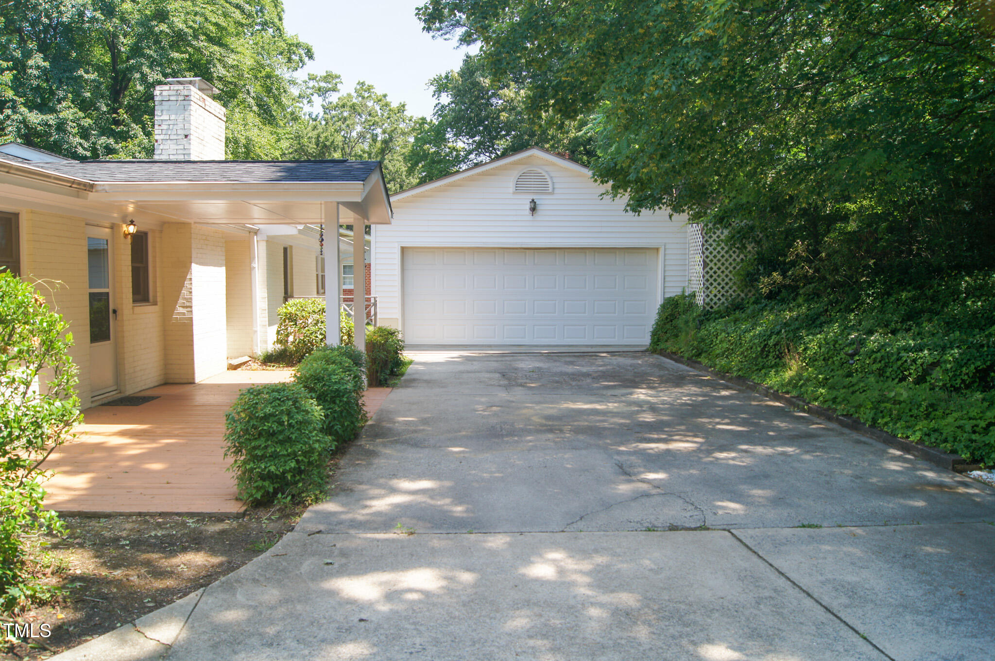 1307 Sycamore Drive Property Photo 12