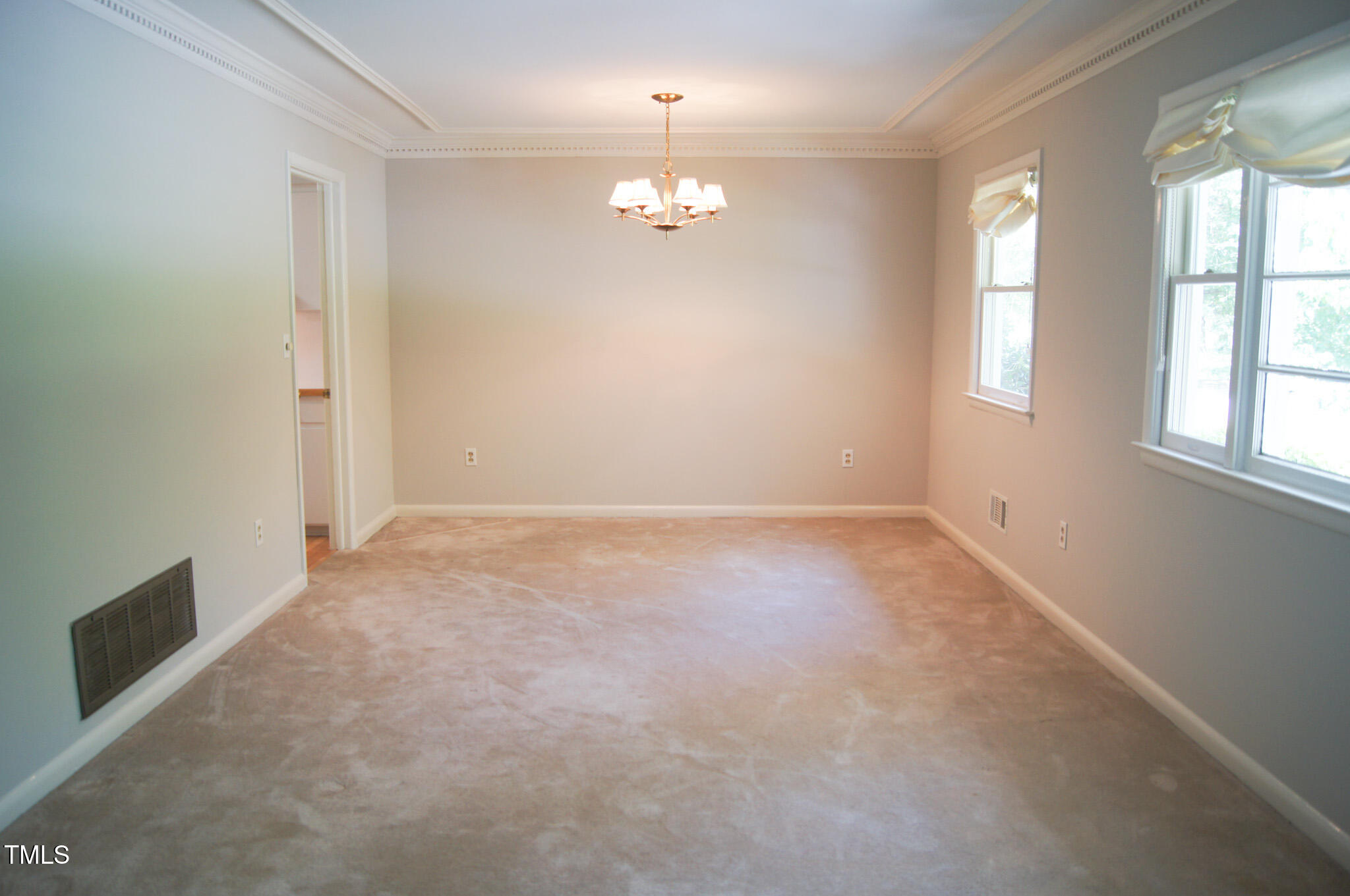 1307 Sycamore Drive Property Photo 13