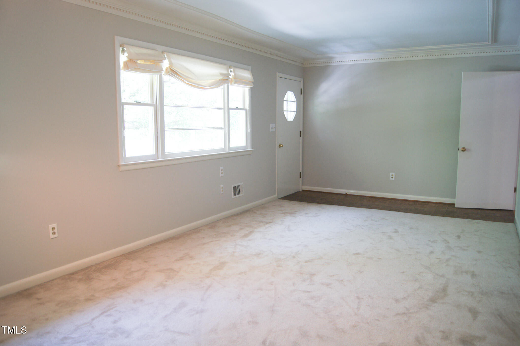 1307 Sycamore Drive Property Photo 14