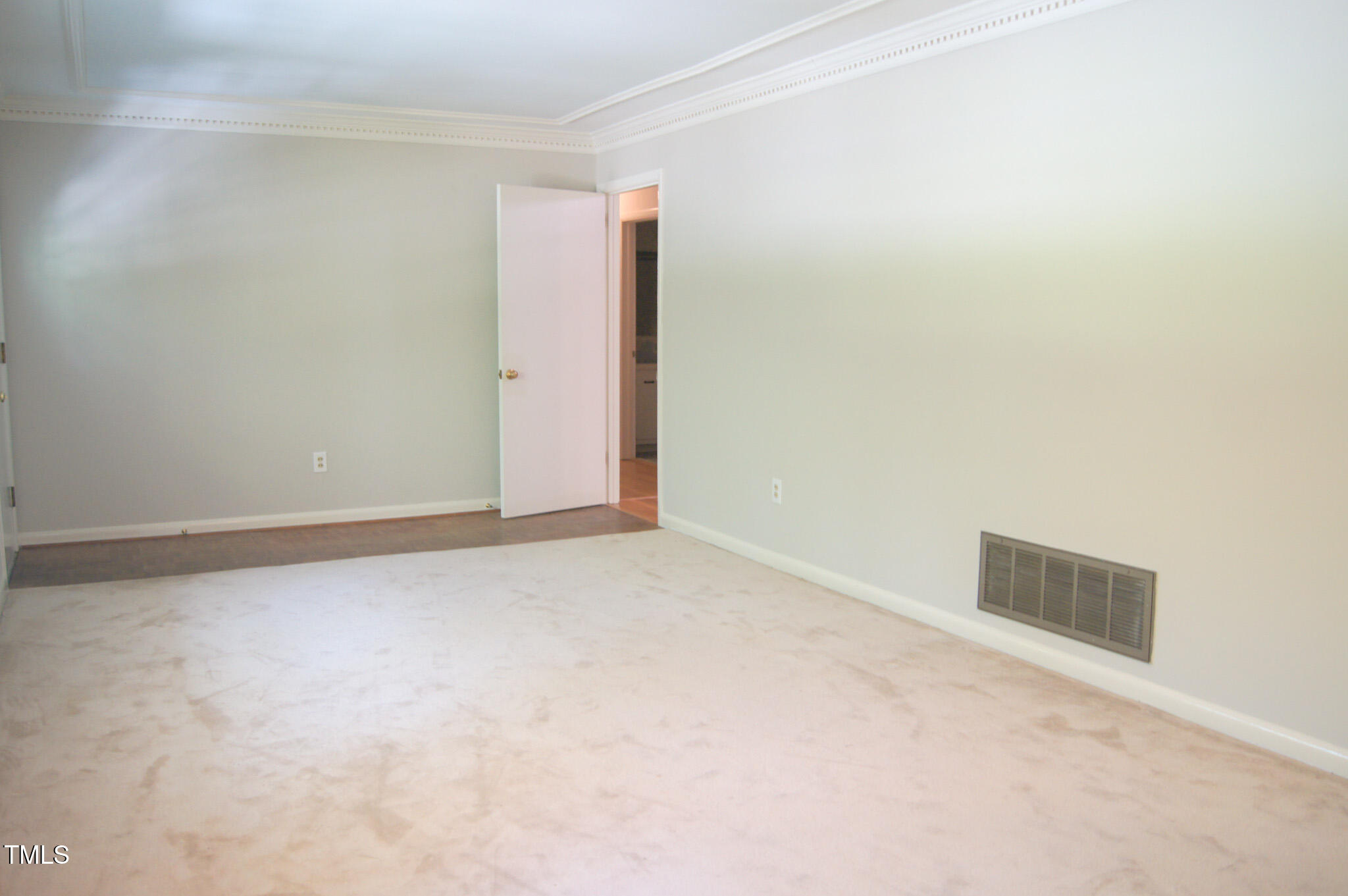 1307 Sycamore Drive Property Photo 16