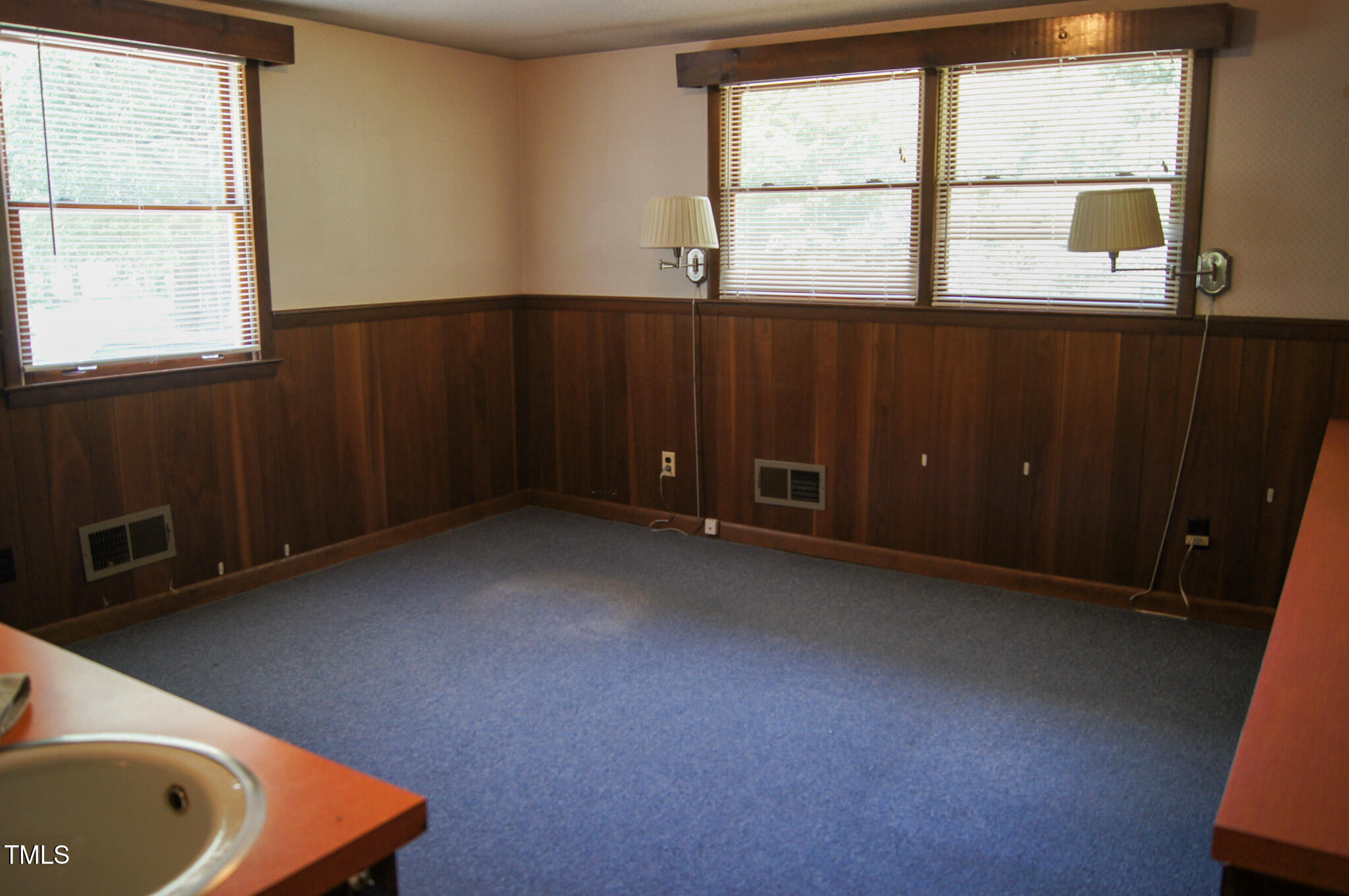 1307 Sycamore Drive Property Photo 44