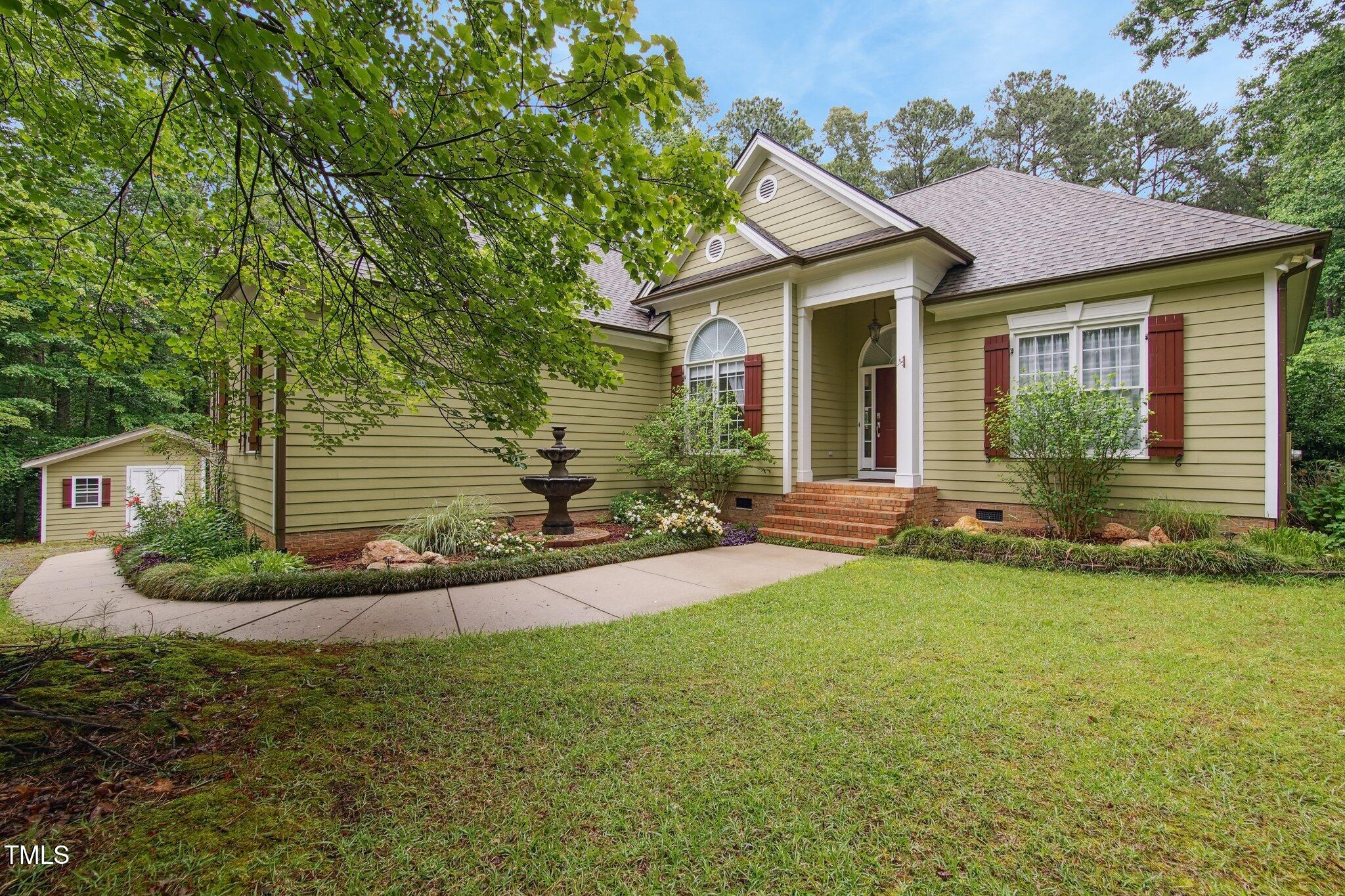 109 Springwood Drive Property Photo