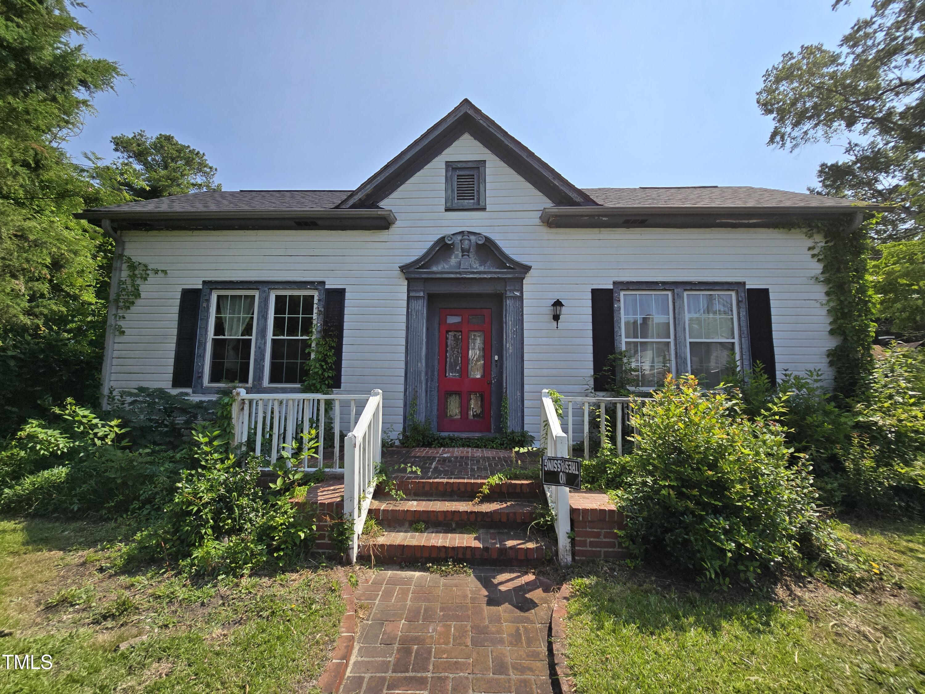 500 Vance Street Ne Property Photo 1