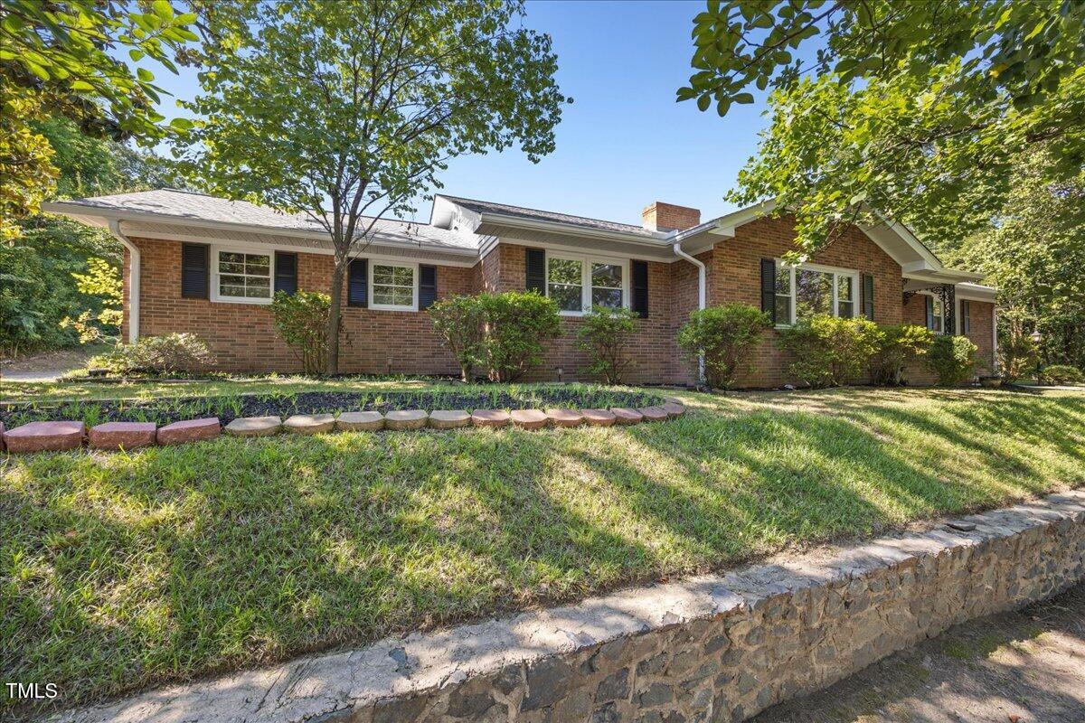 800 Camden Avenue Property Photo 1