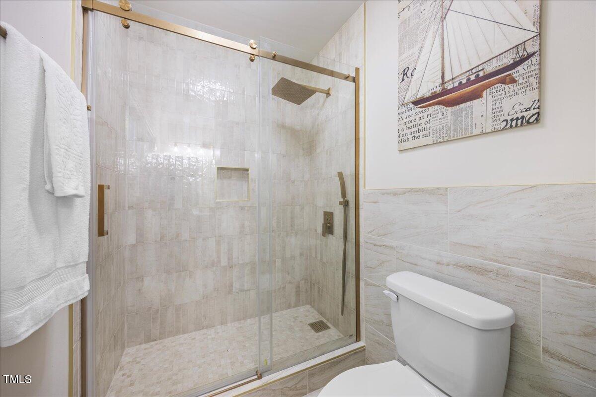 800 Camden Avenue Property Photo 20