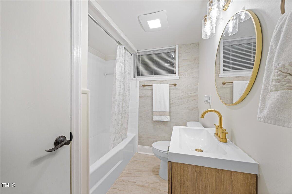 800 Camden Avenue Property Photo 36