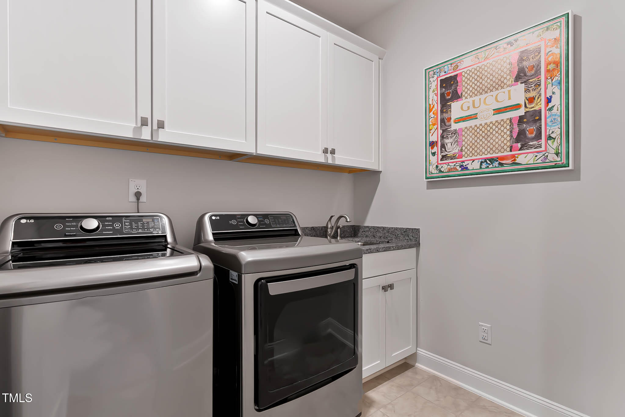 8415 Zinc Autumn Path Property Photo 35