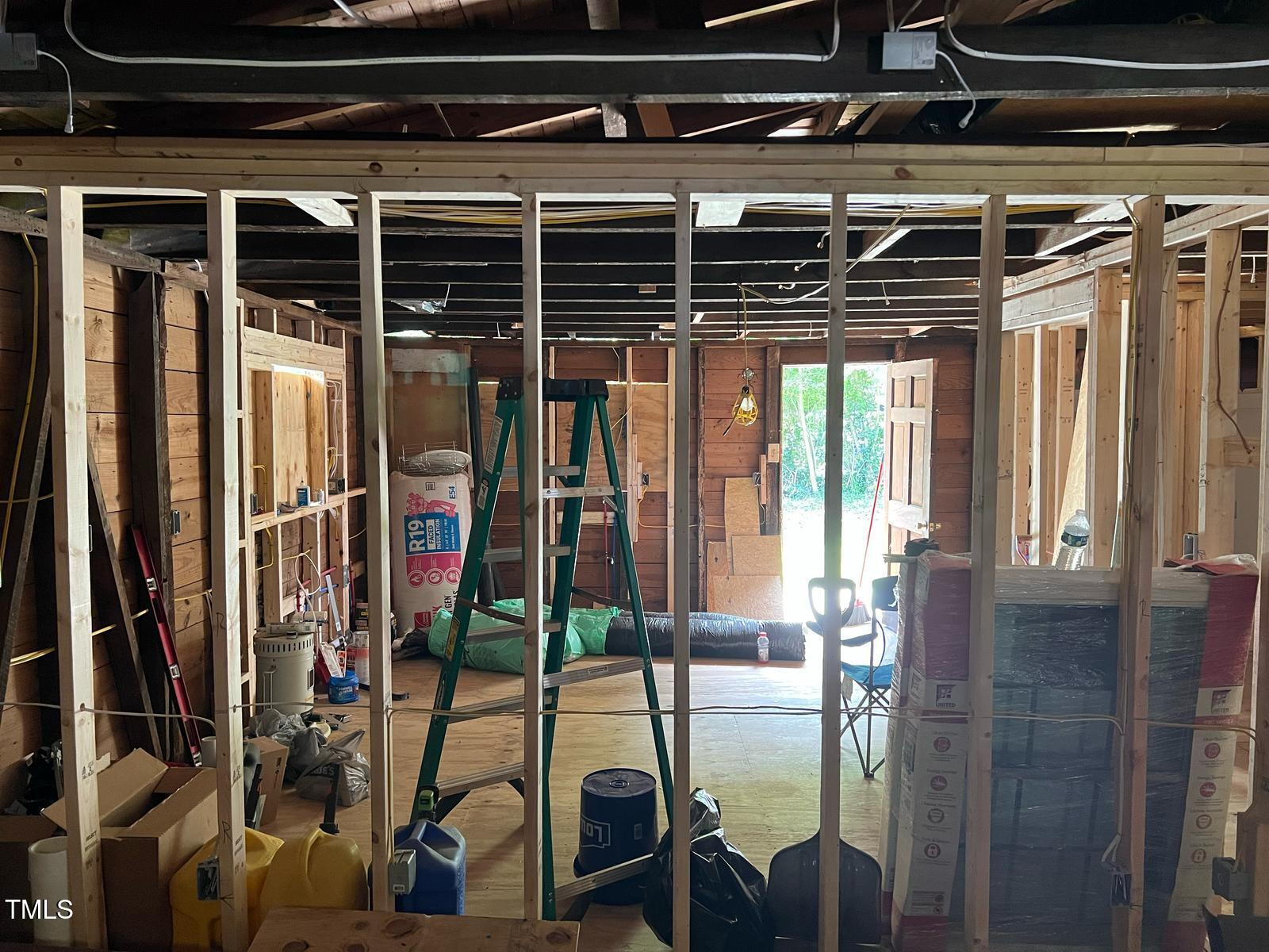 807 Irma Street Se Property Photo 16