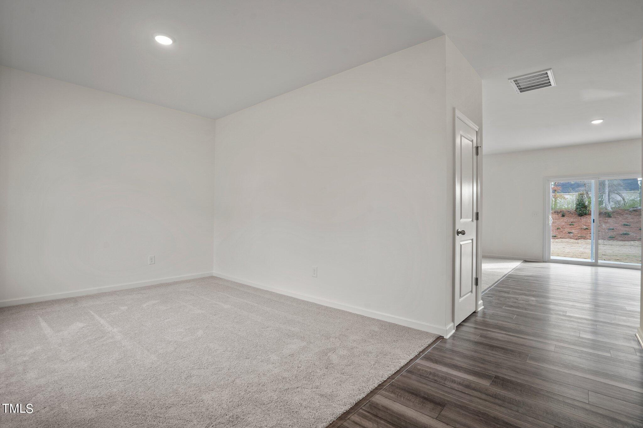 140 N Keatts Winner Court Property Photo 6