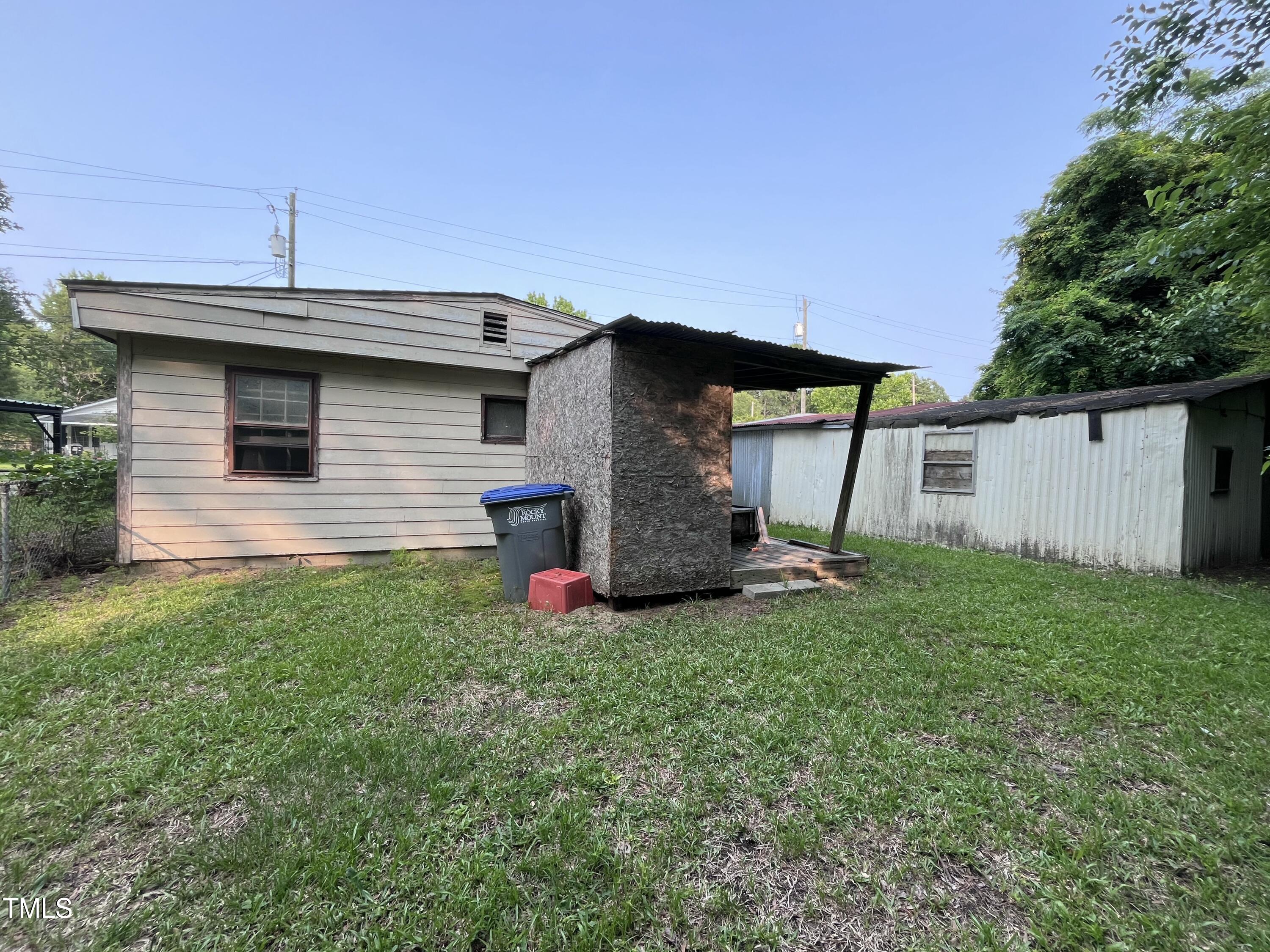 1521 Lewis Street Property Photo 8