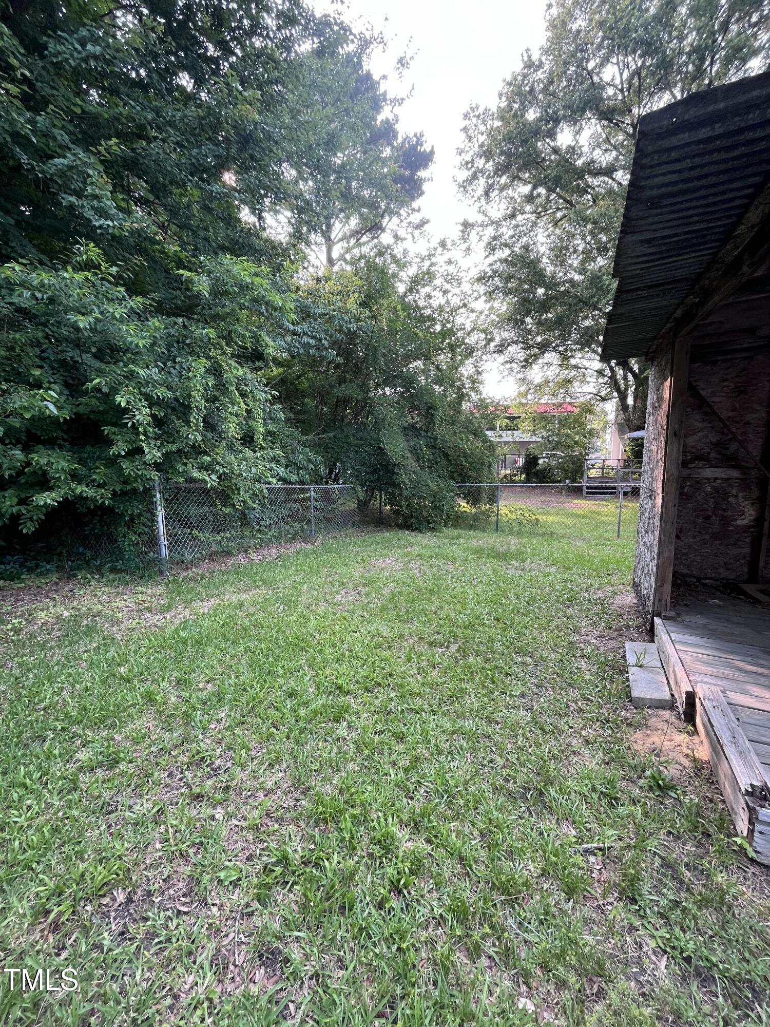 1521 Lewis Street Property Photo 9