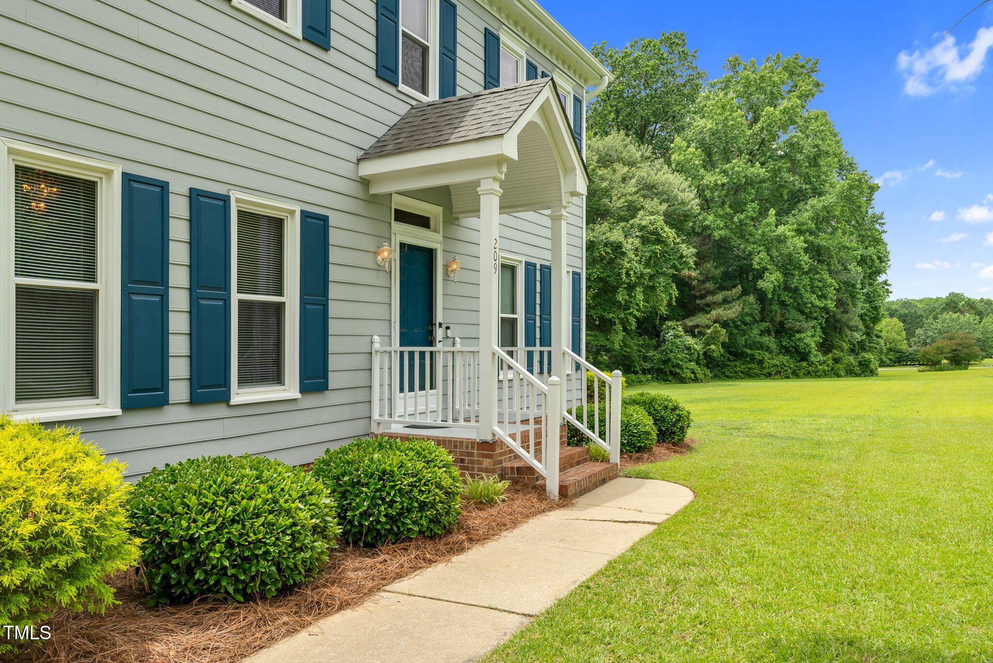 209 Bradley Drive Property Photo 3