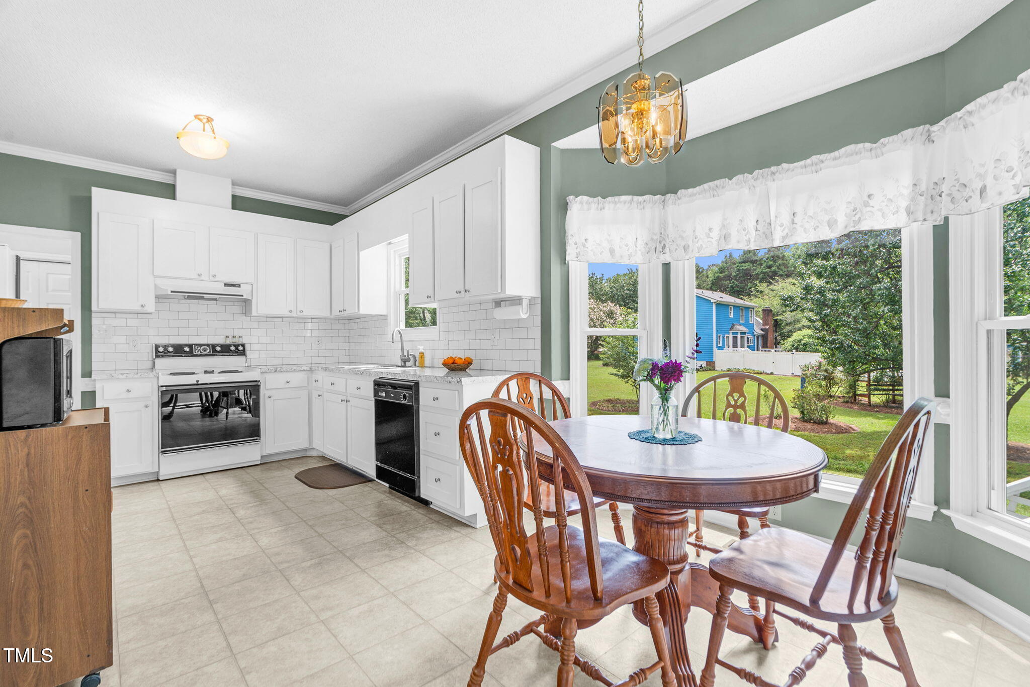 209 Bradley Drive Property Photo 13