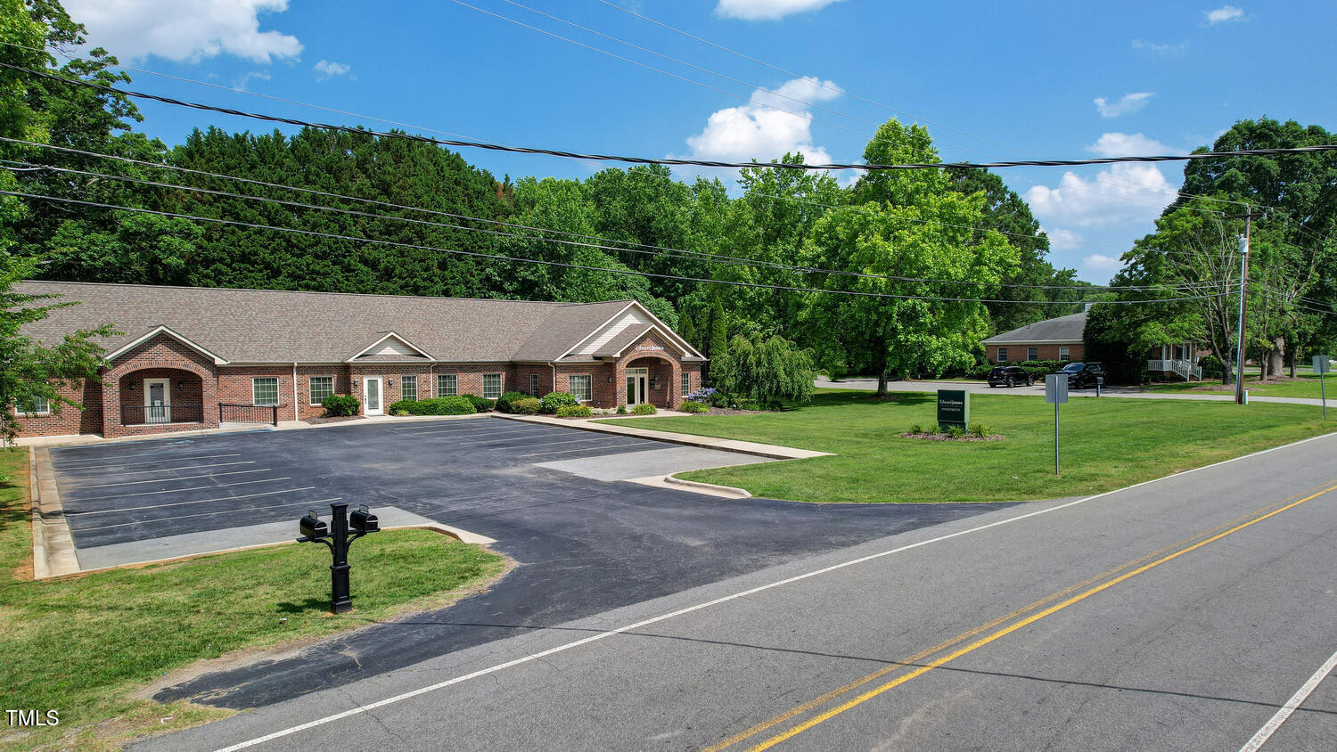 1404 Front Street Property Photo 5