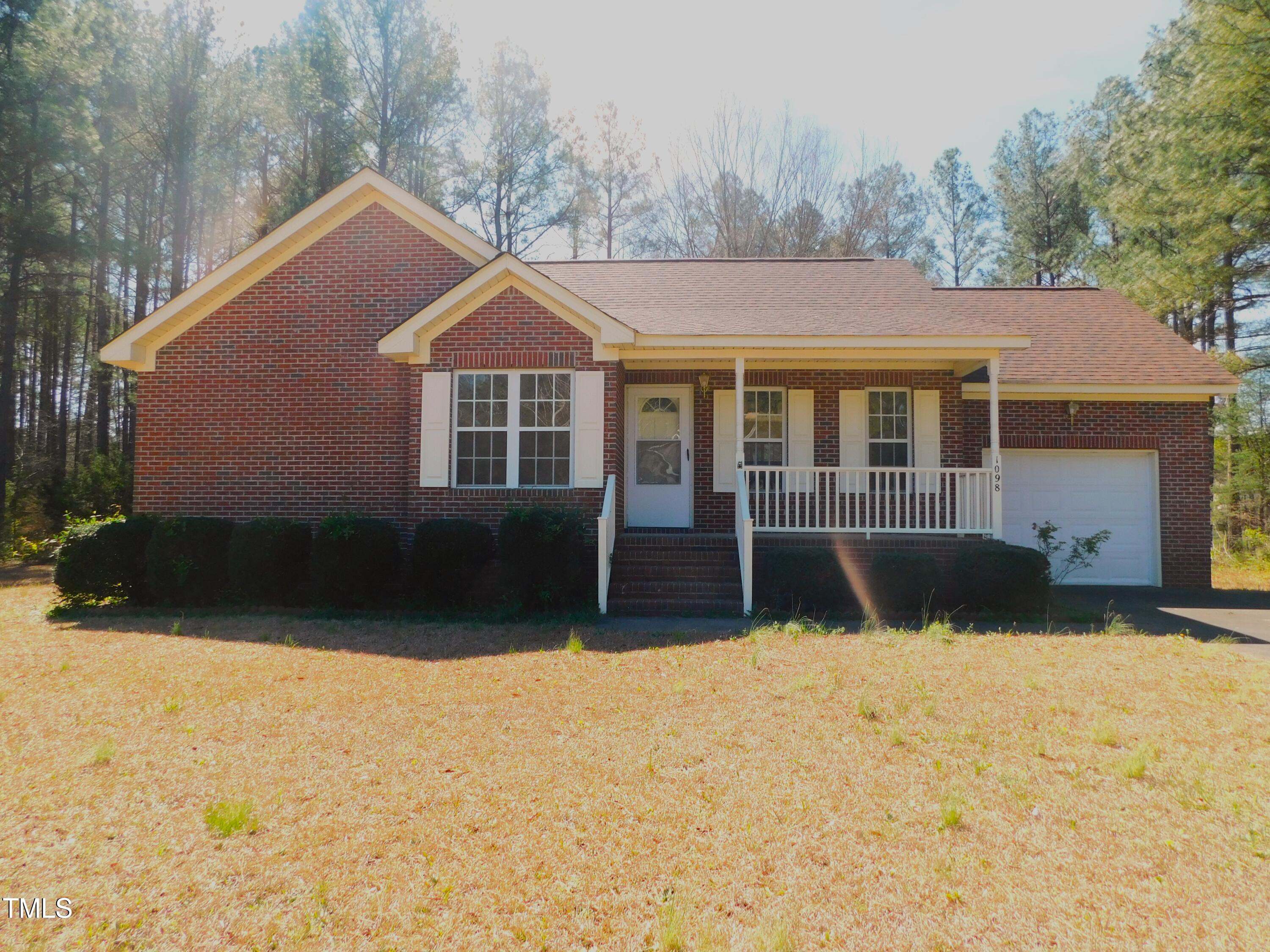 1098 Blackstone Drive Property Photo 10