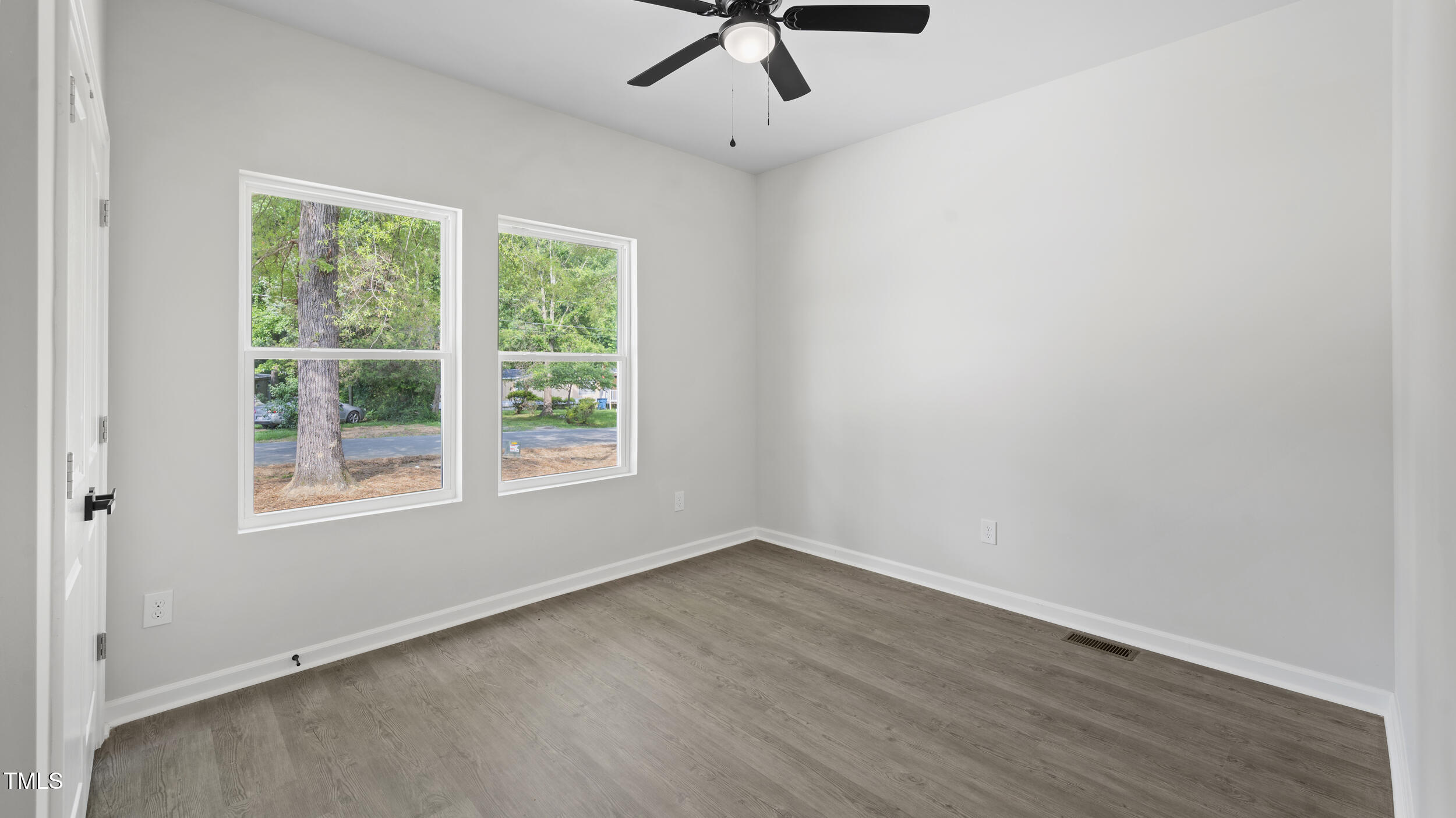 2305 Pinecroft Drive Property Photo 13