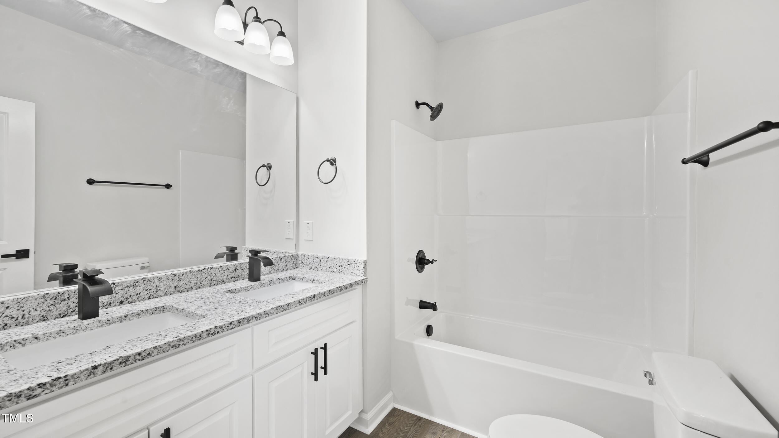 2305 Pinecroft Drive Property Photo 23