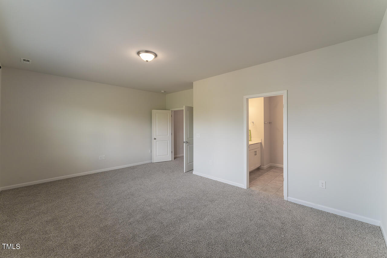 227 Liam Street Property Photo 17
