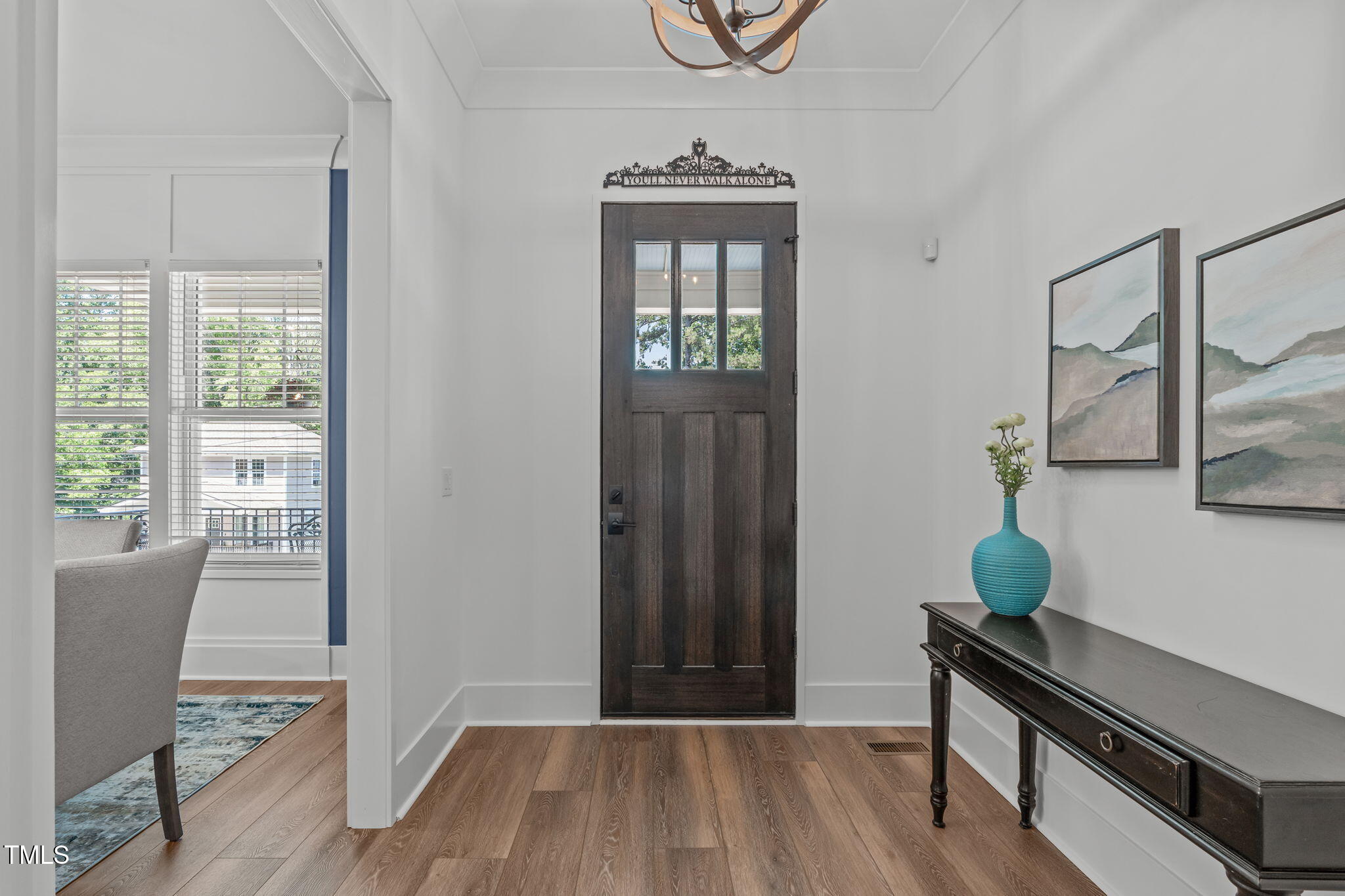 415 1st Street Property Photo 4