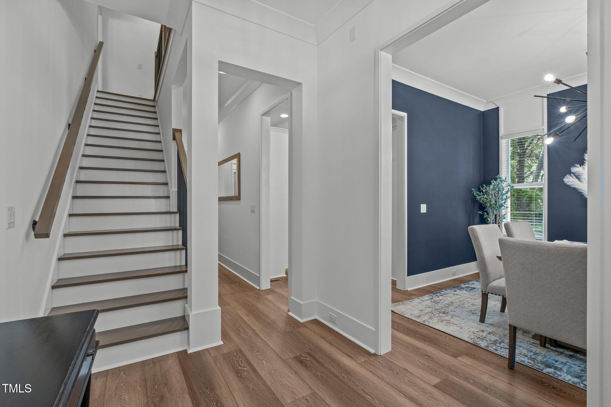 415 1st Street Property Photo 5