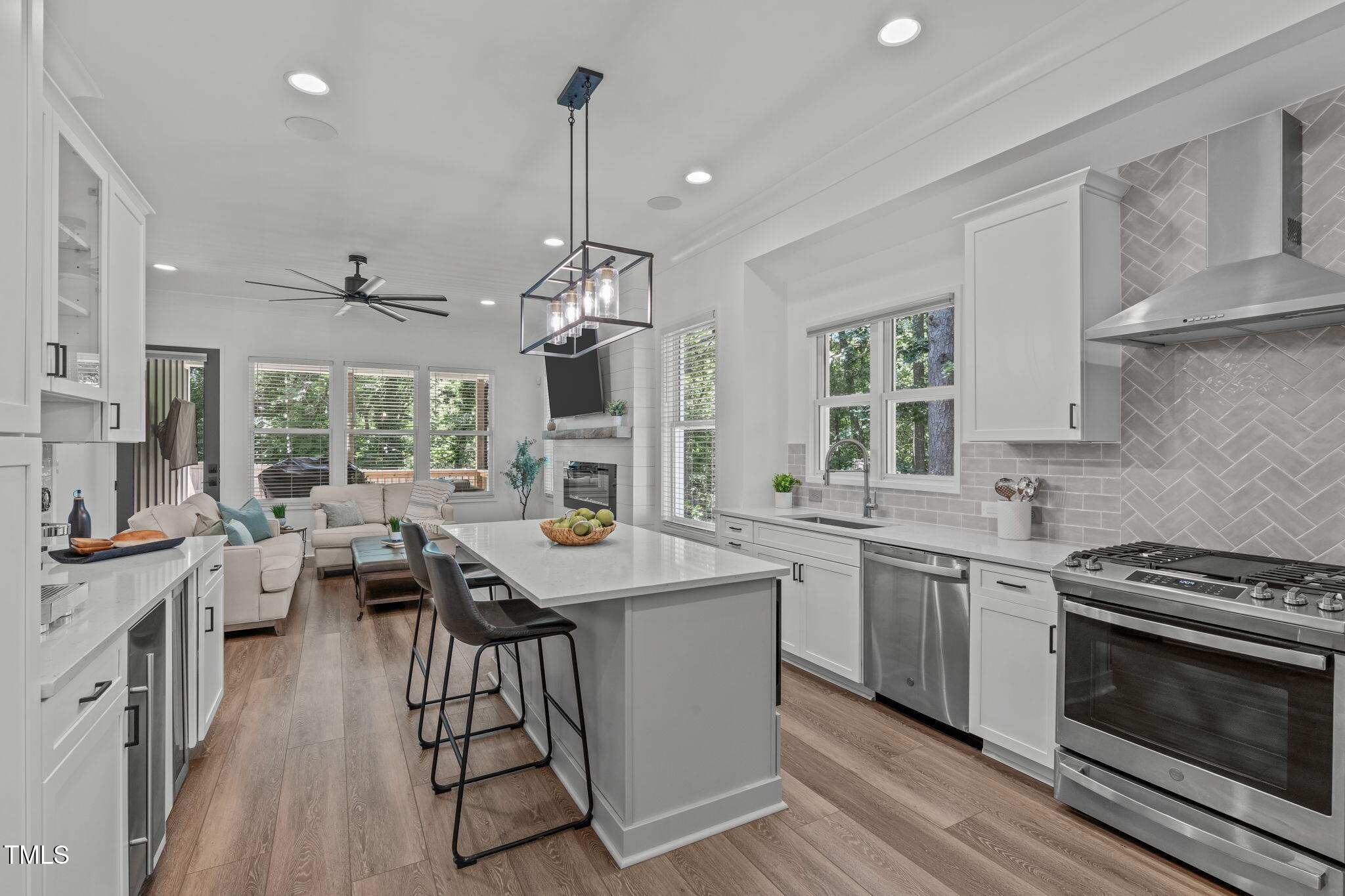 415 1st Street Property Photo 10