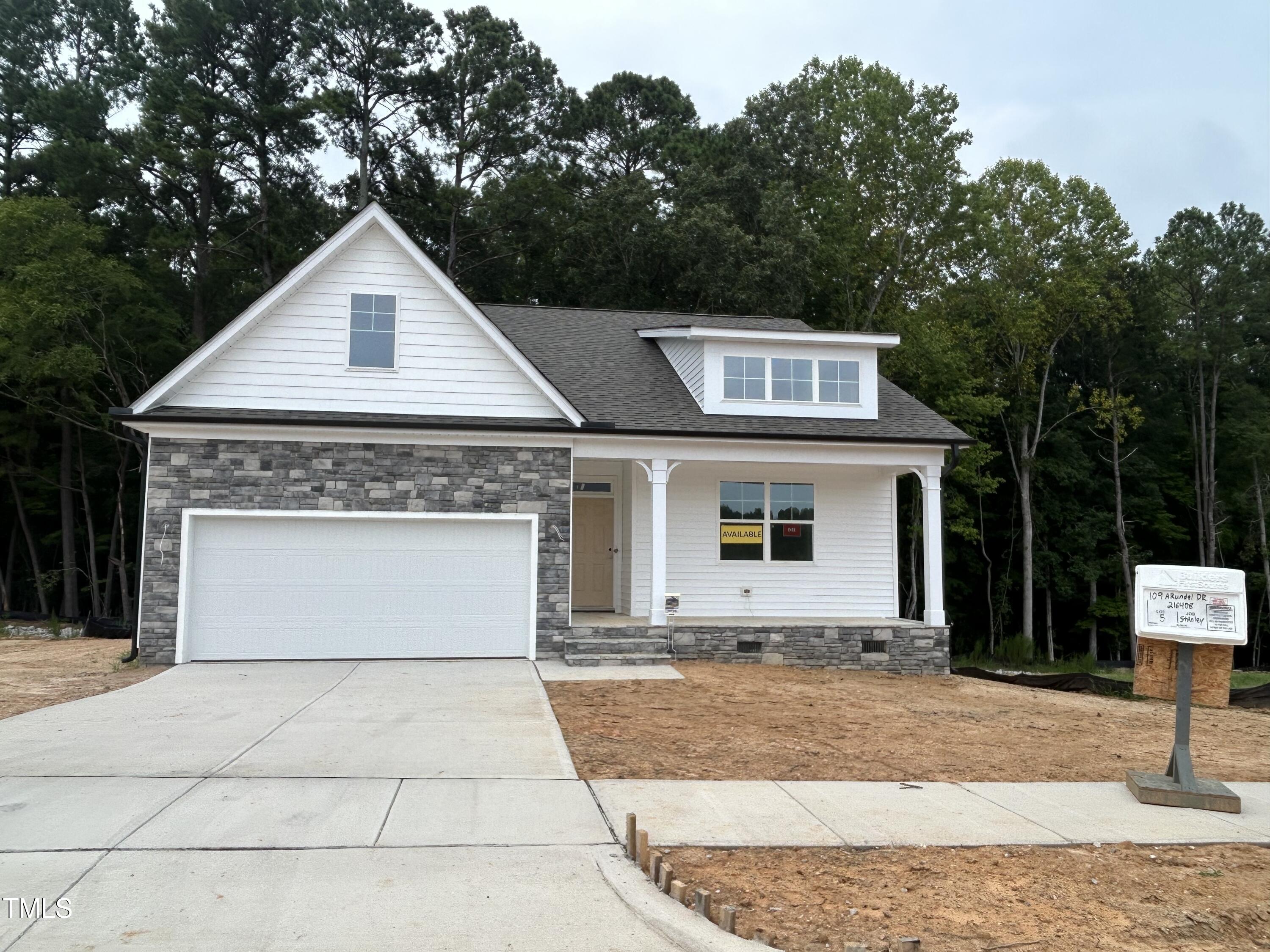 109 Arundel Drive Property Photo 1
