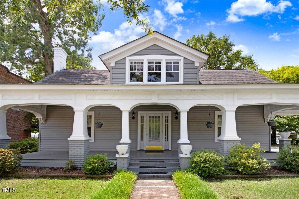 125 W Pine Street Property Photo 4