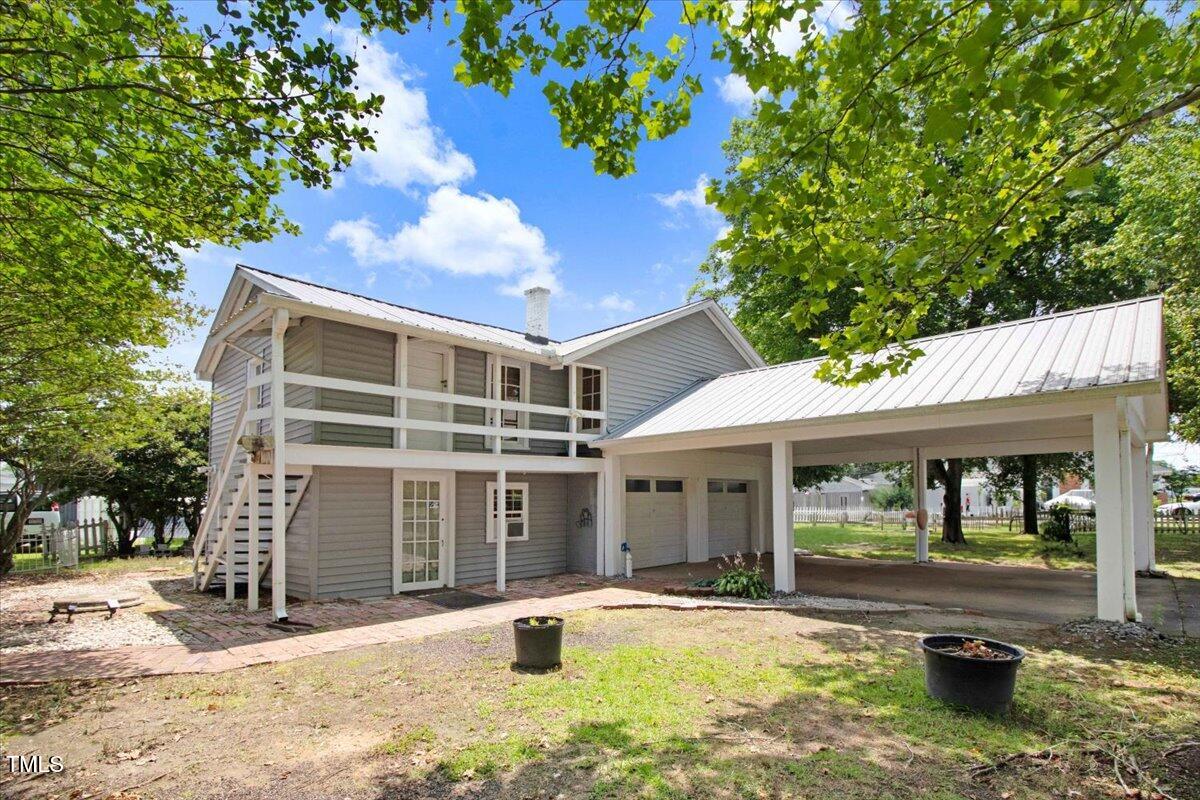 125 W Pine Street Property Photo 8