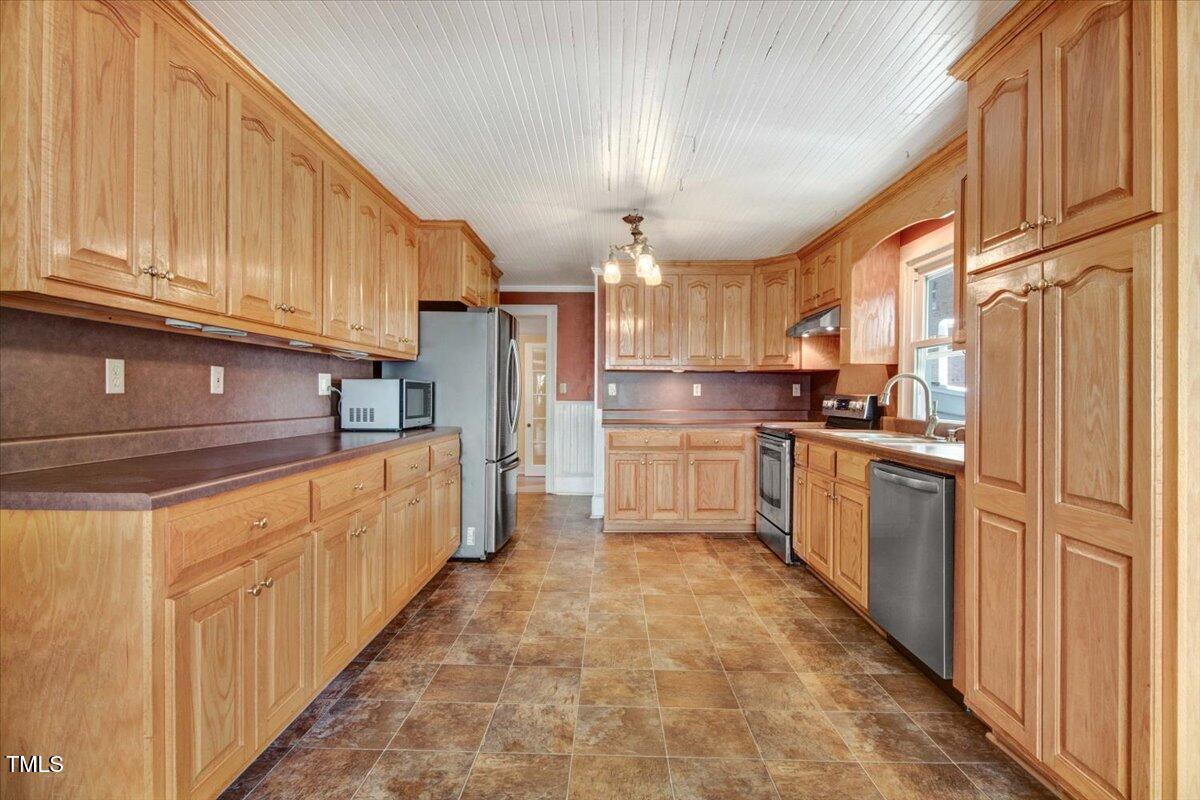 125 W Pine Street Property Photo 25