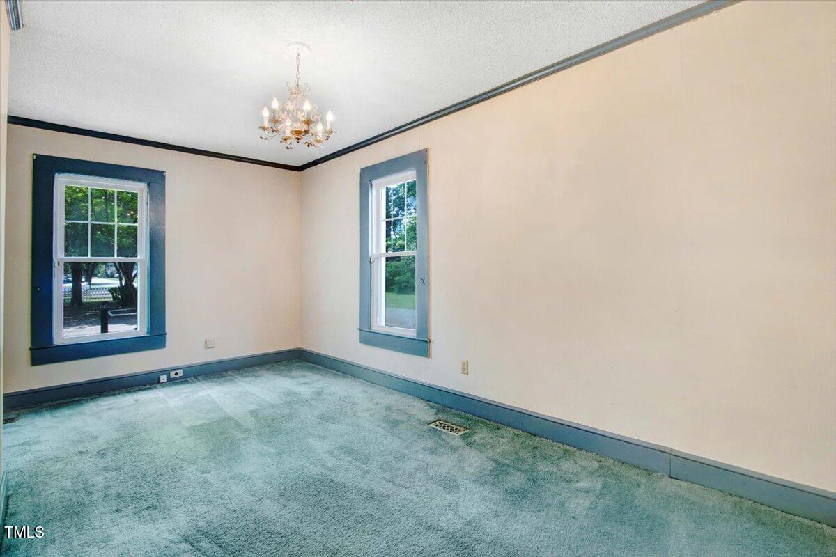 125 W Pine Street Property Photo 37