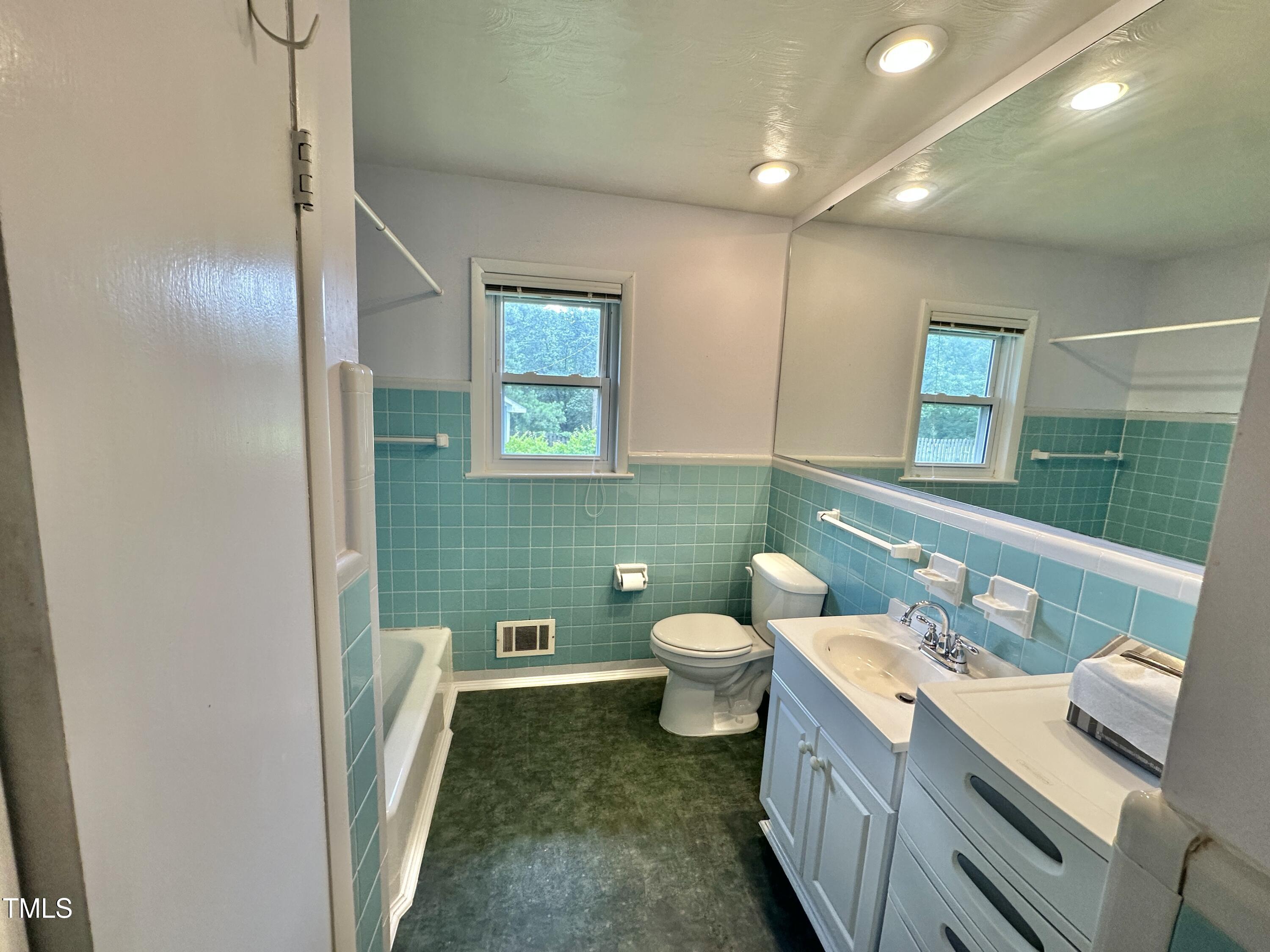 4796 Covered Bridge Road Property Photo 10