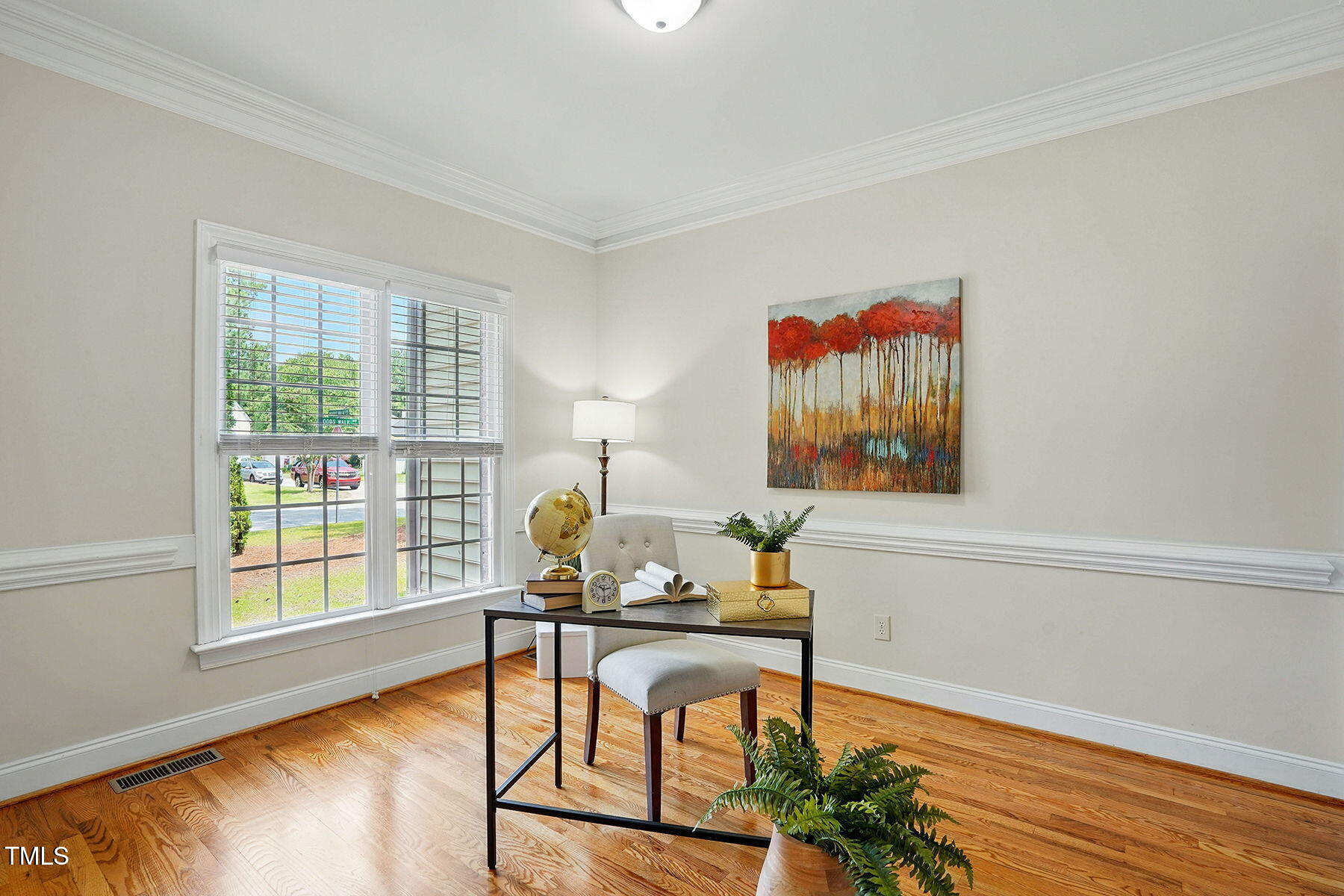 3020 Woods Walk Way Property Photo 14