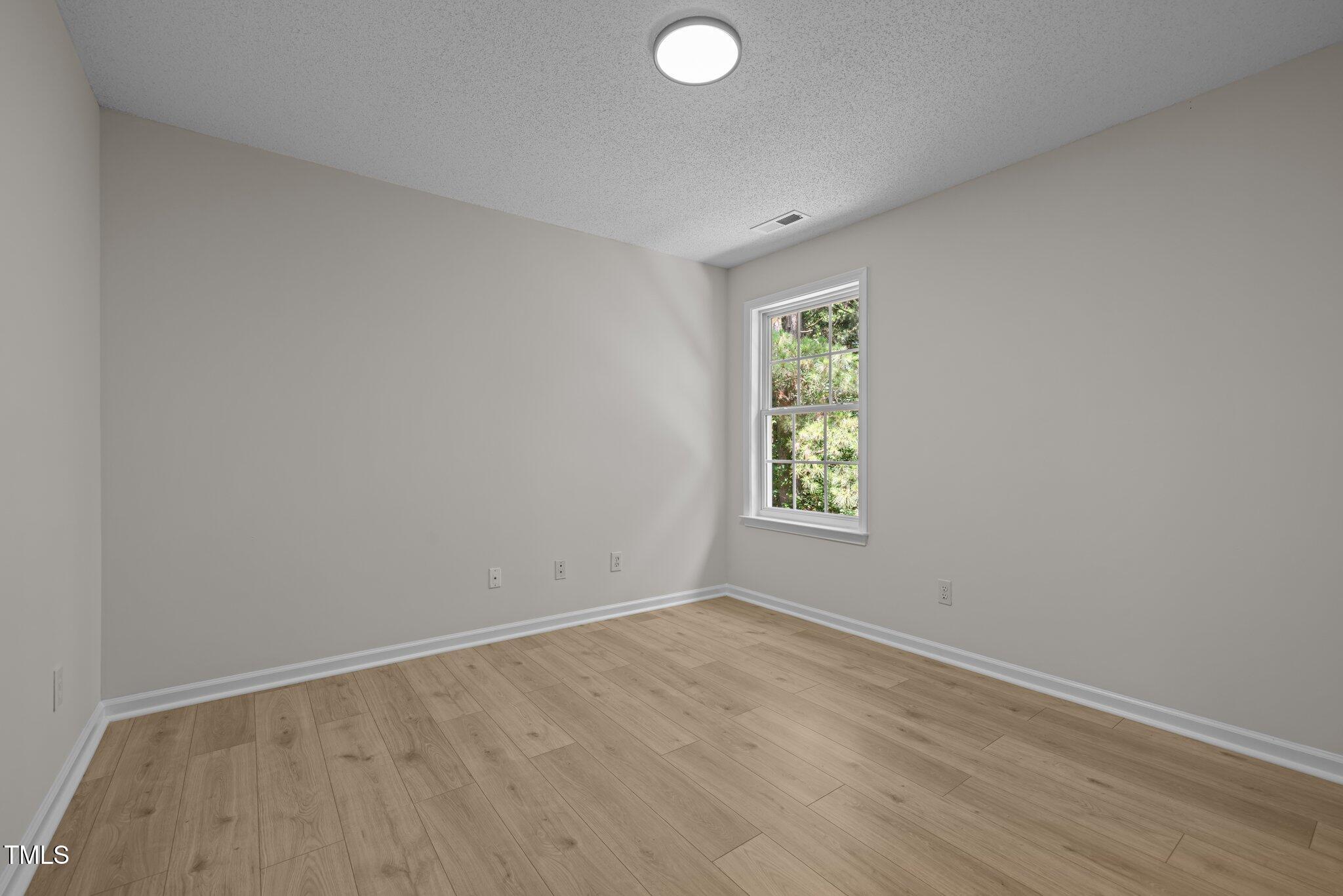 103 Burham Court Property Photo 37