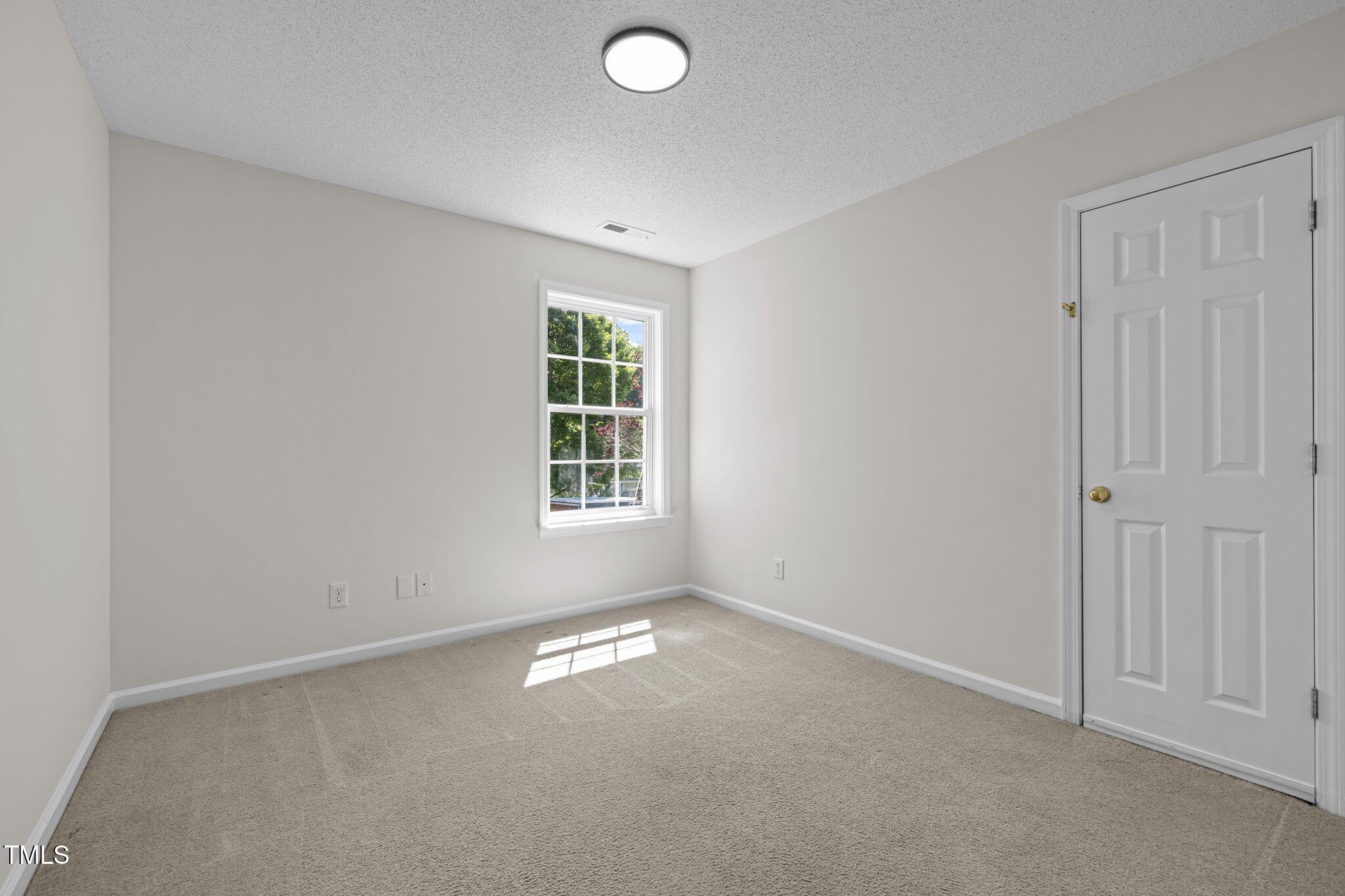 103 Burham Court Property Photo 40
