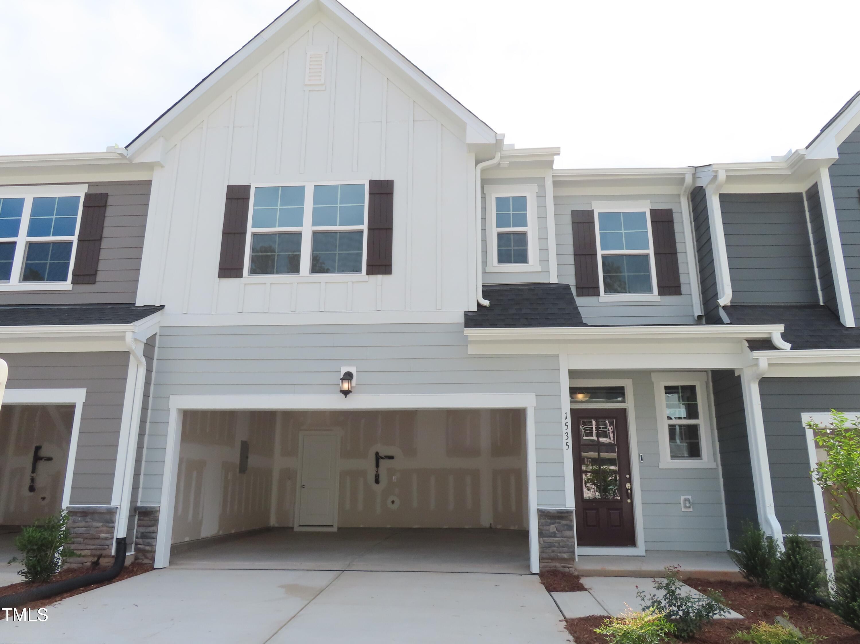1535 Chirping Bird Court Property Photo 1