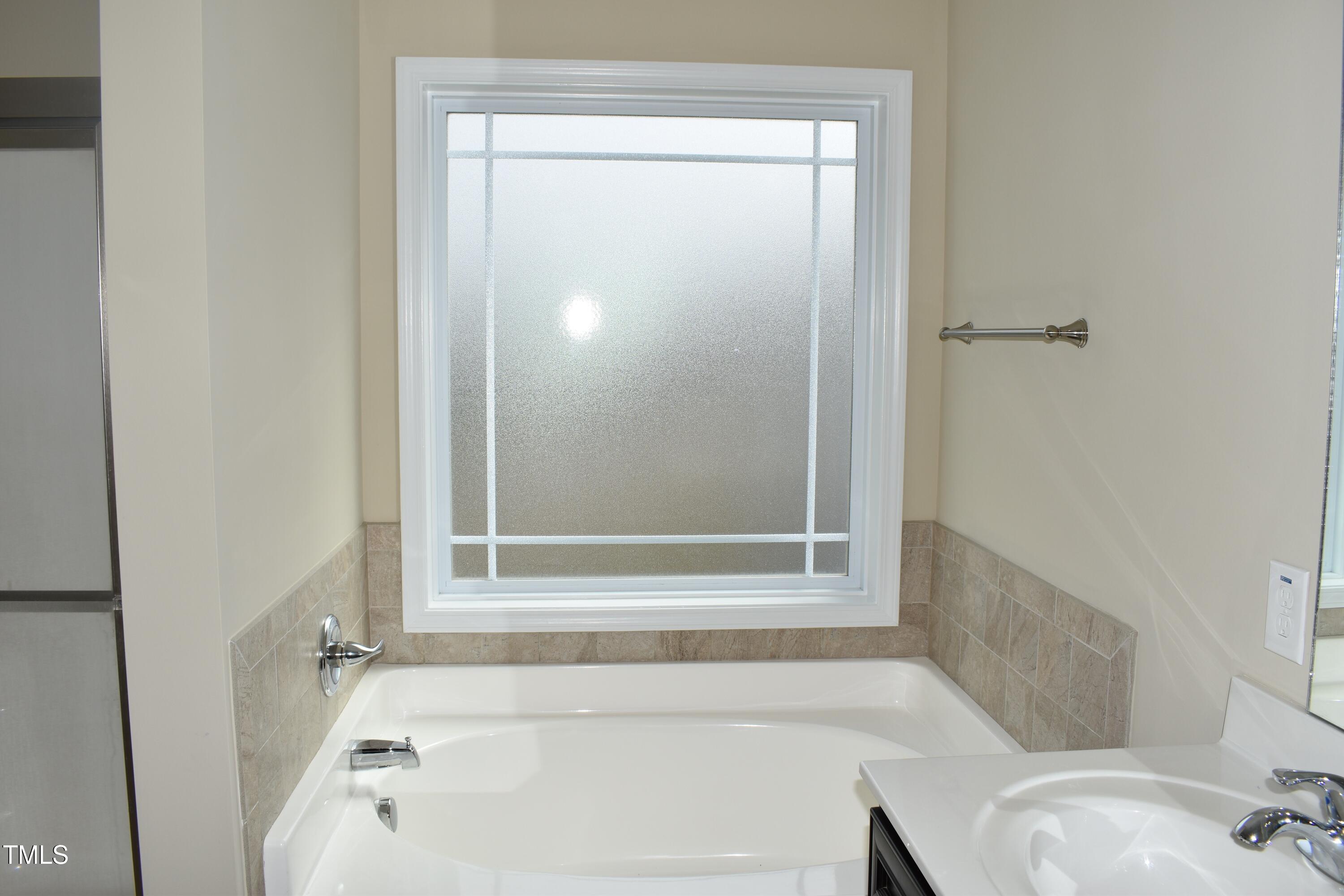 38 Hanson Court Property Photo 26